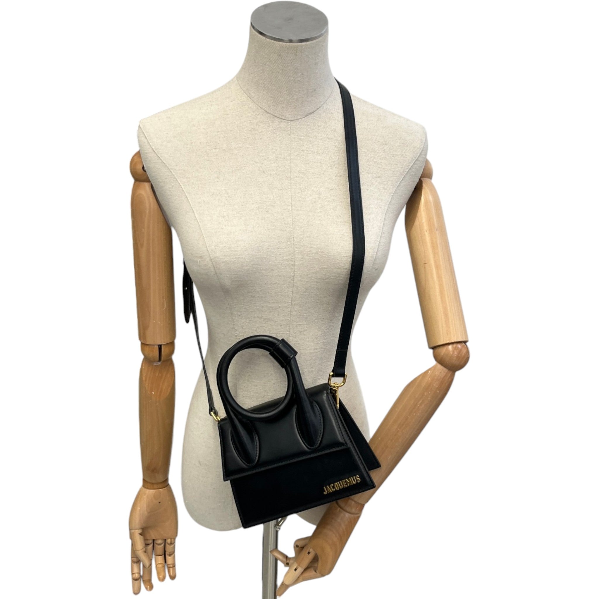 Women's The Medium Chiquito Bag Black
