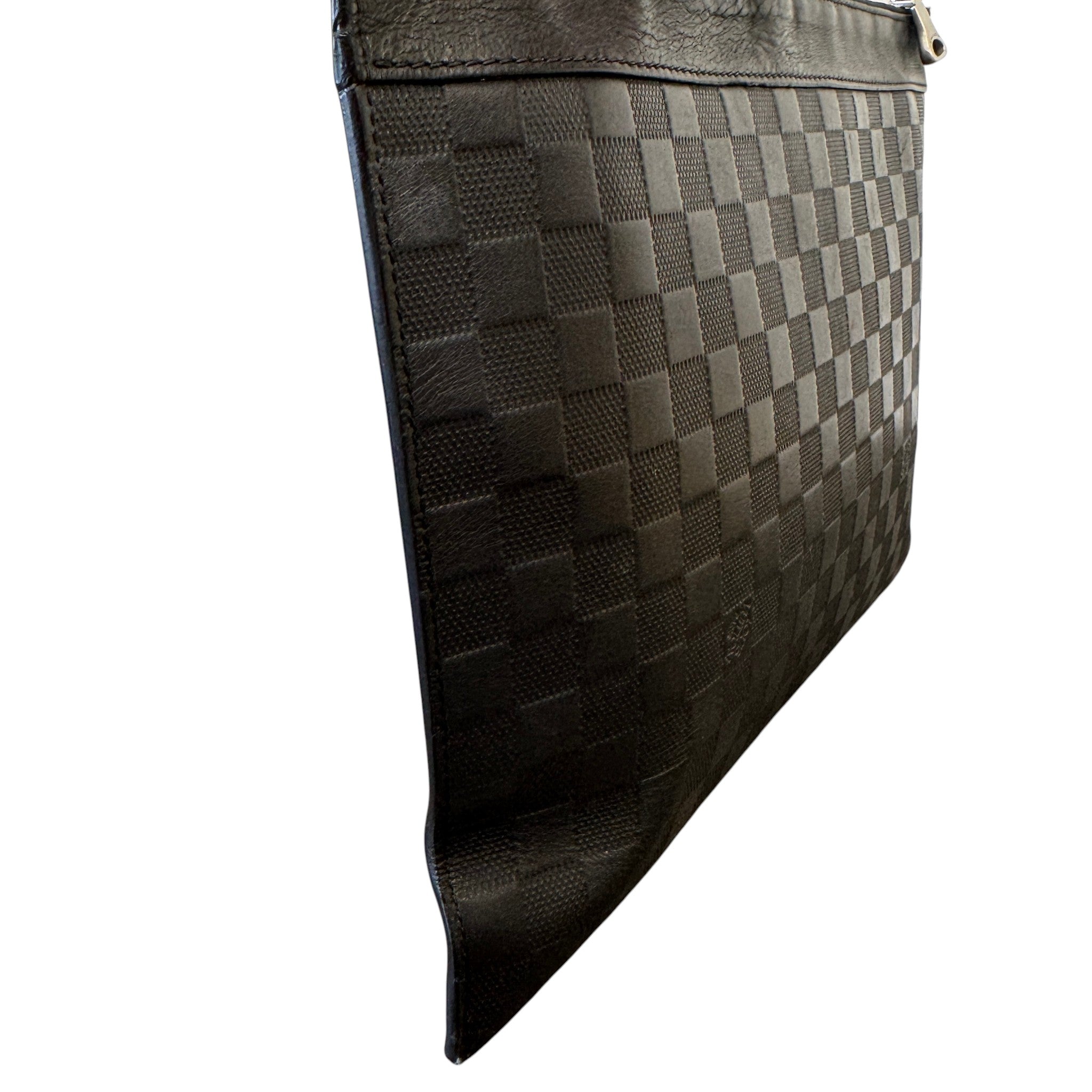 Men's Damier Discovery Pochette Pouch Black