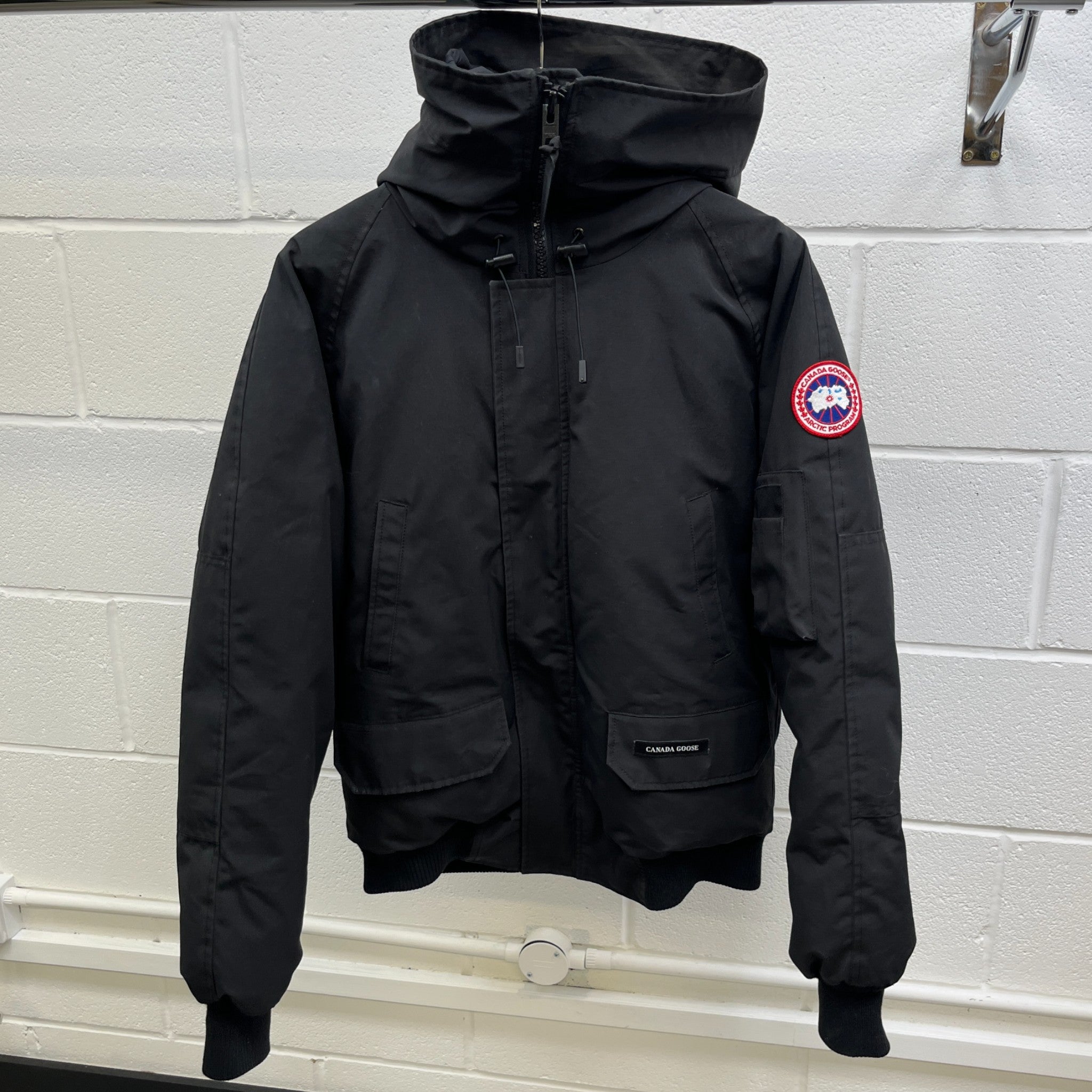 Men's Chilliwack Bomber Down Jacket Black Size M