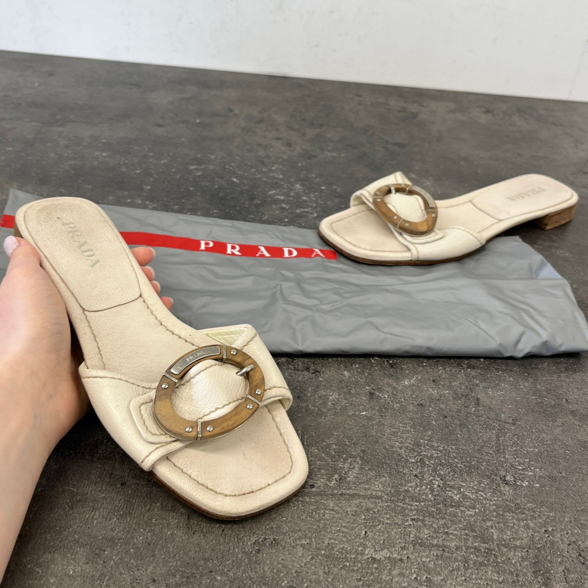 Women's Vintage Wooden Logo Sandals Cream Size EU 37 / UK 4