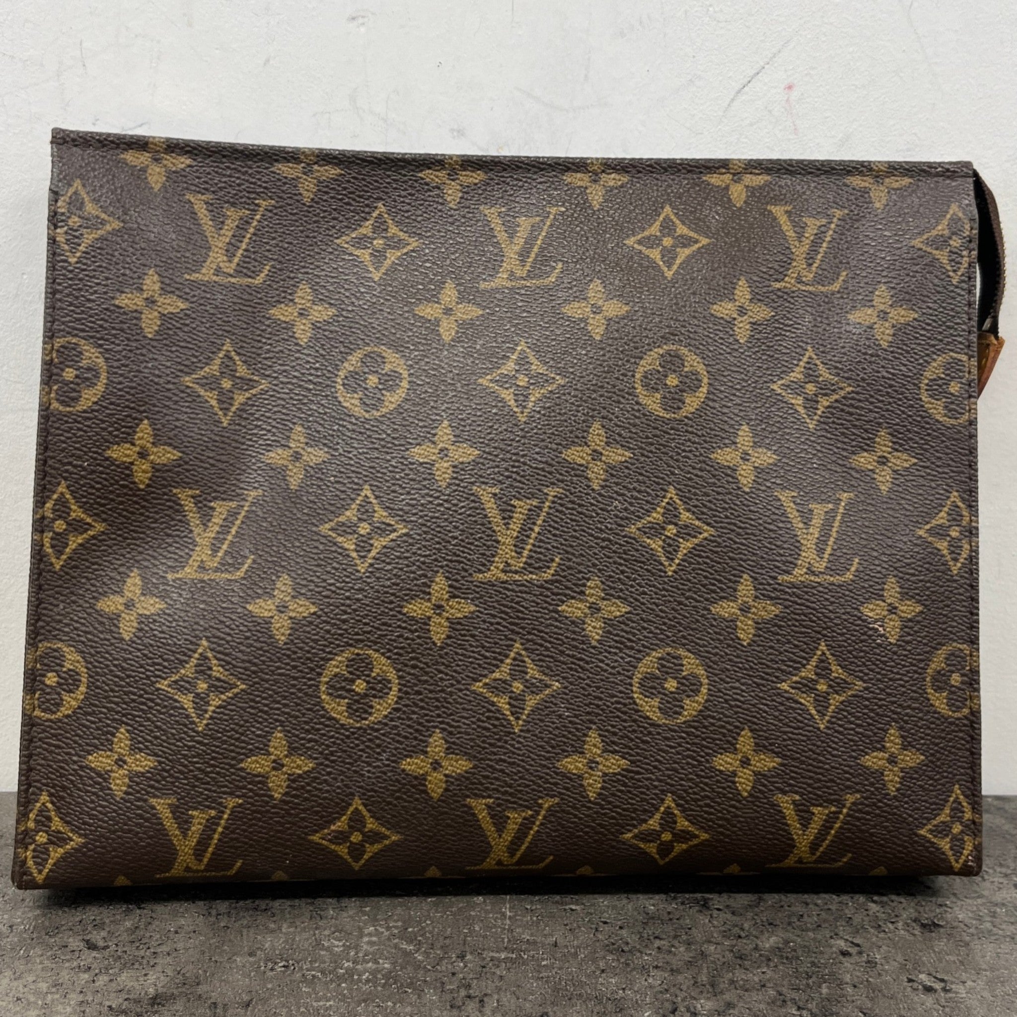 Women's Monogram 26 Toiletry Bag Brown