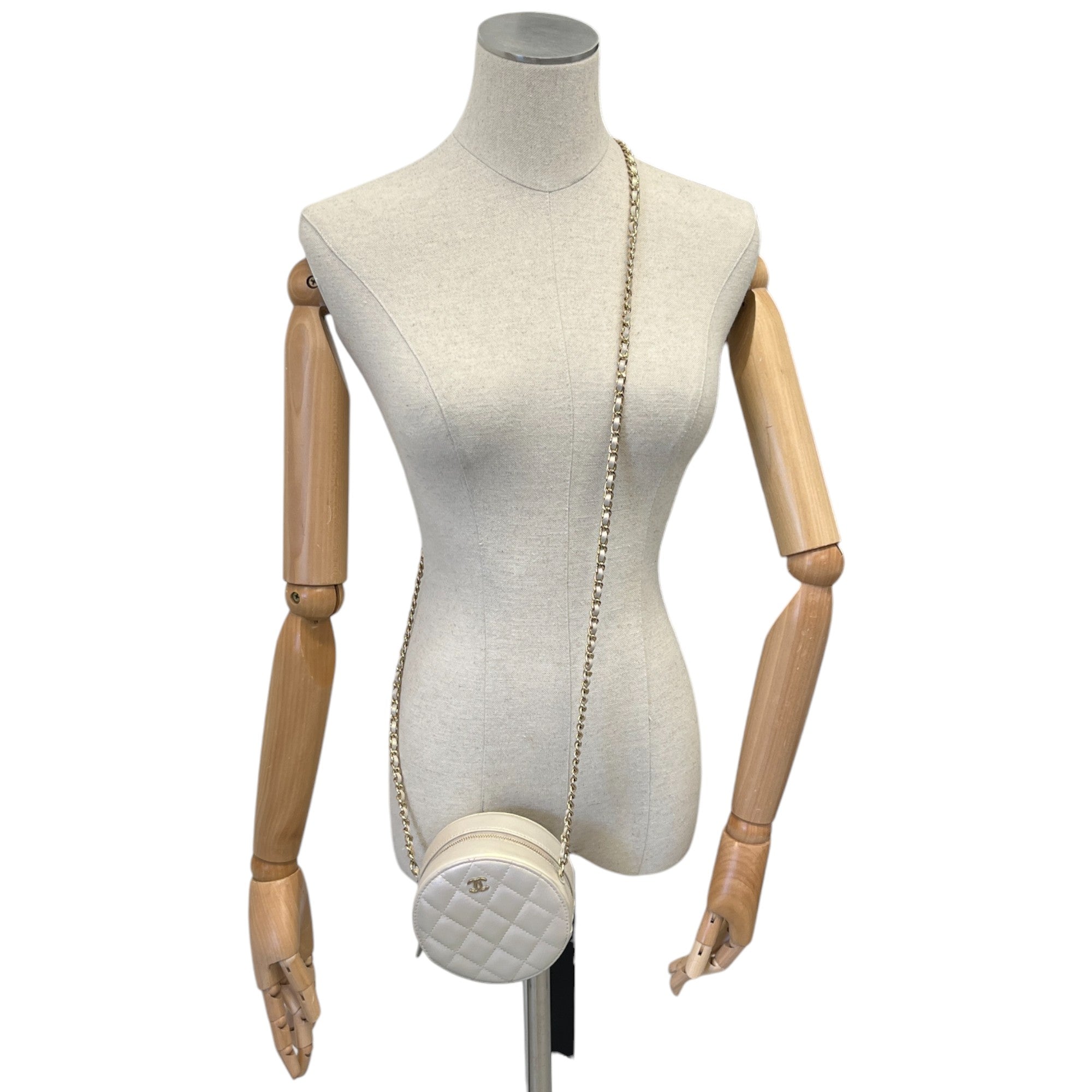 Women's Iridescent Lambskin Quilted Round Bag White