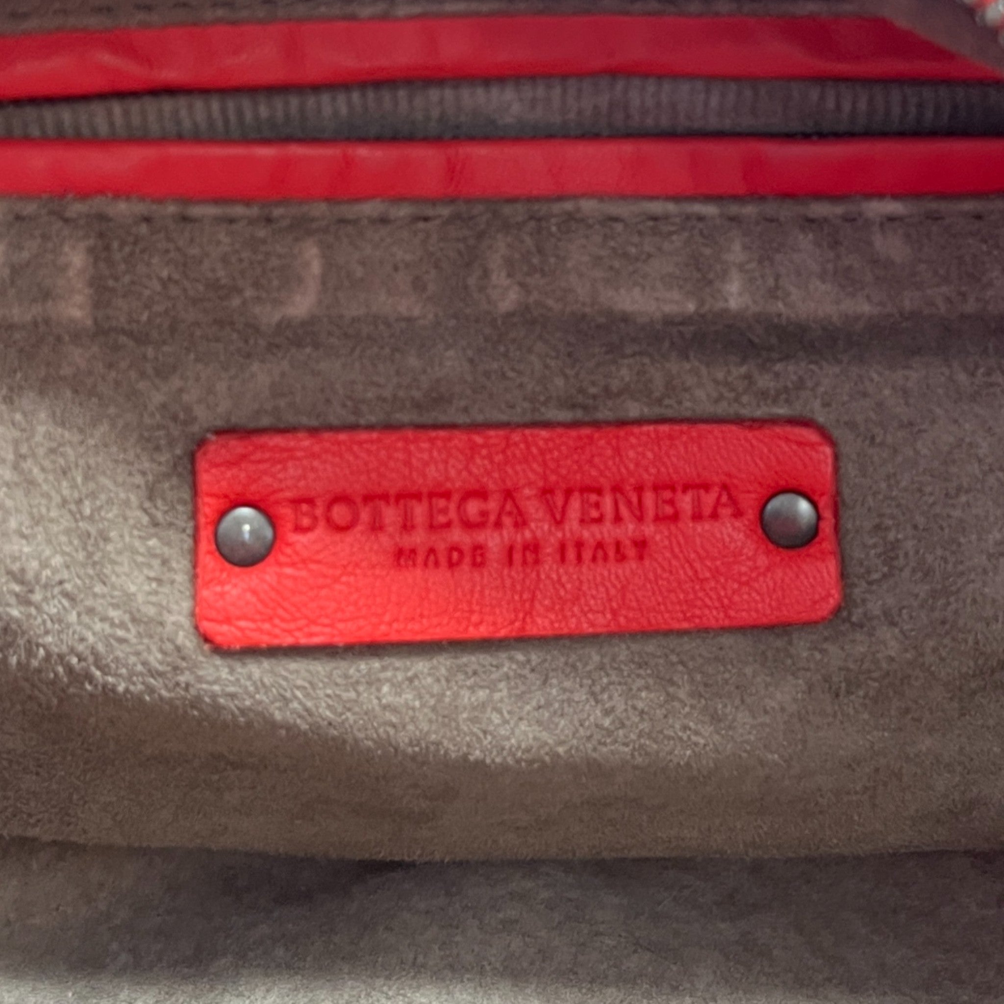 Women's Nappa Intrecciato Cube Bag Red