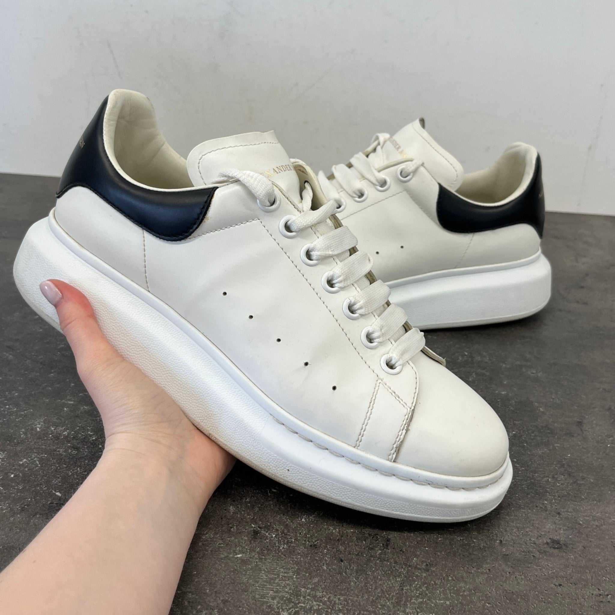 Men's Oversized Low Trainers White Size EU 43 / UK 9