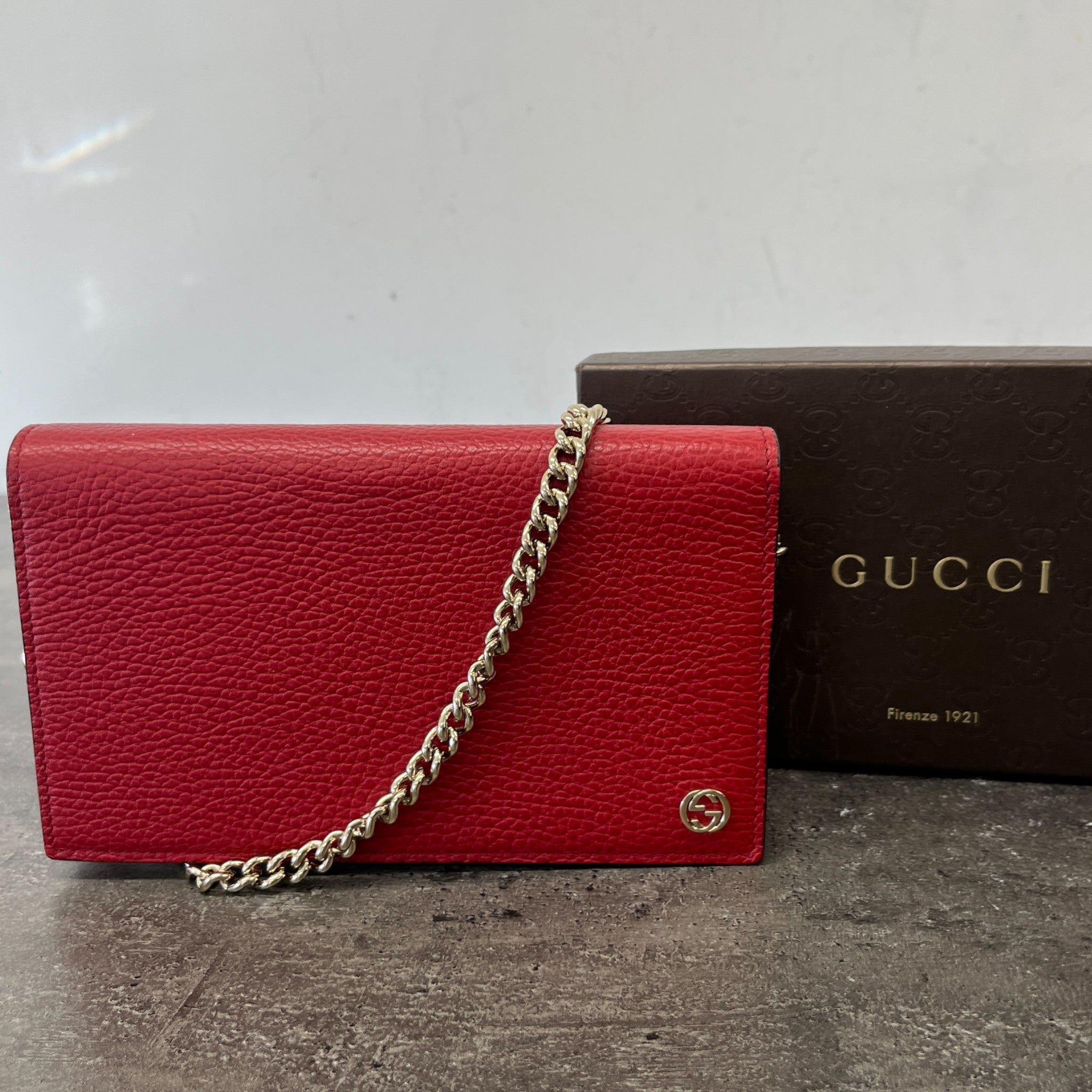 Women's Interlocking G Wallet On Chain Bag Red