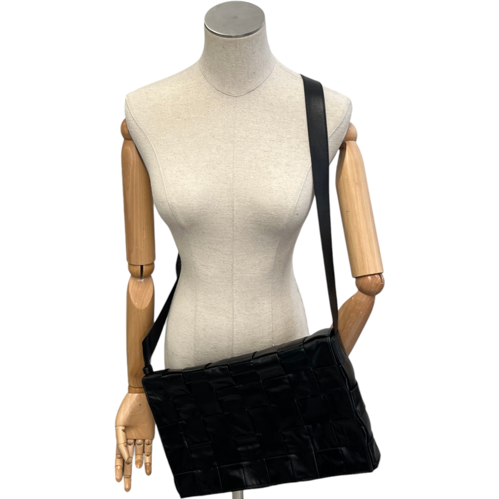 Men's Paper Cassette Intrecciato Maxi Bag Black