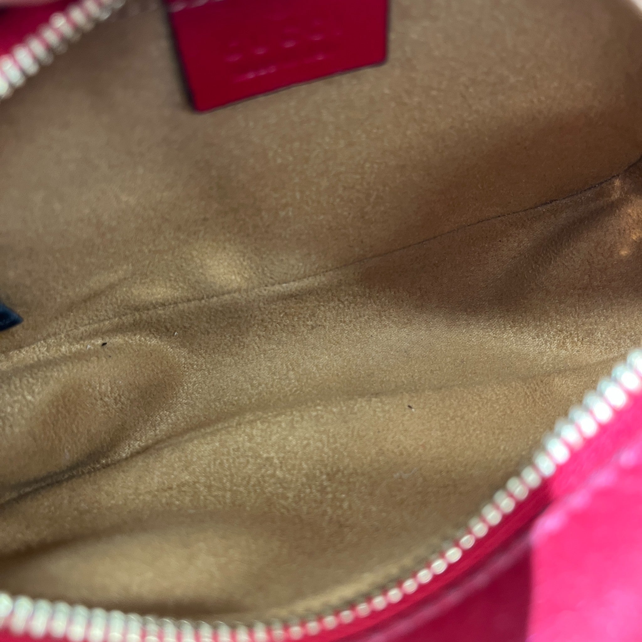 Women's Gg Marmont Mini Camera Bag Red