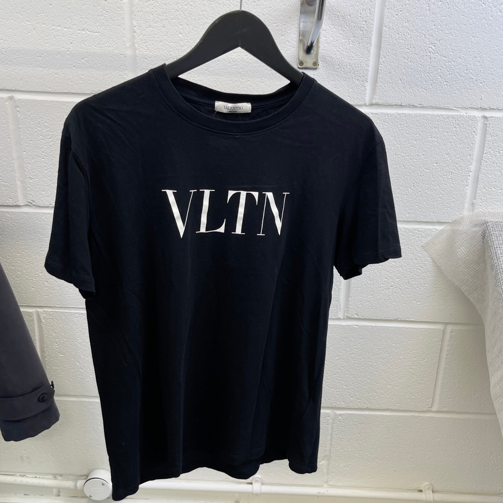 Men's Vltn Logo T-Shirt Black Size M