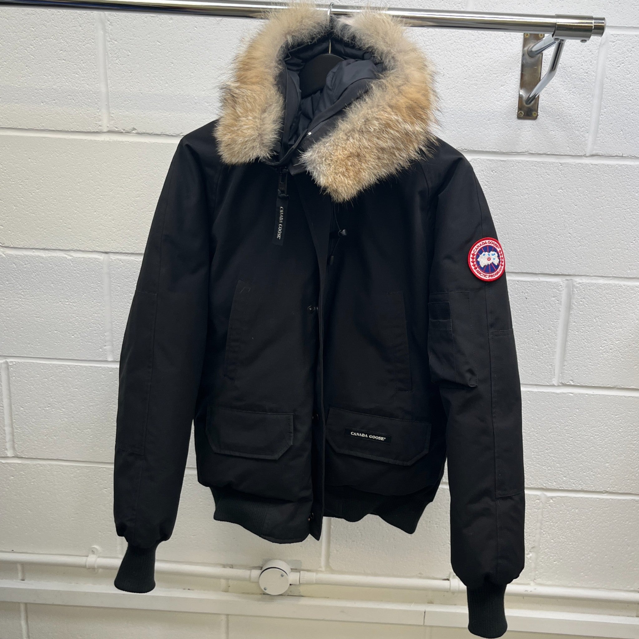 Men's Chilliwack Bomber Down Jacket Black Size S