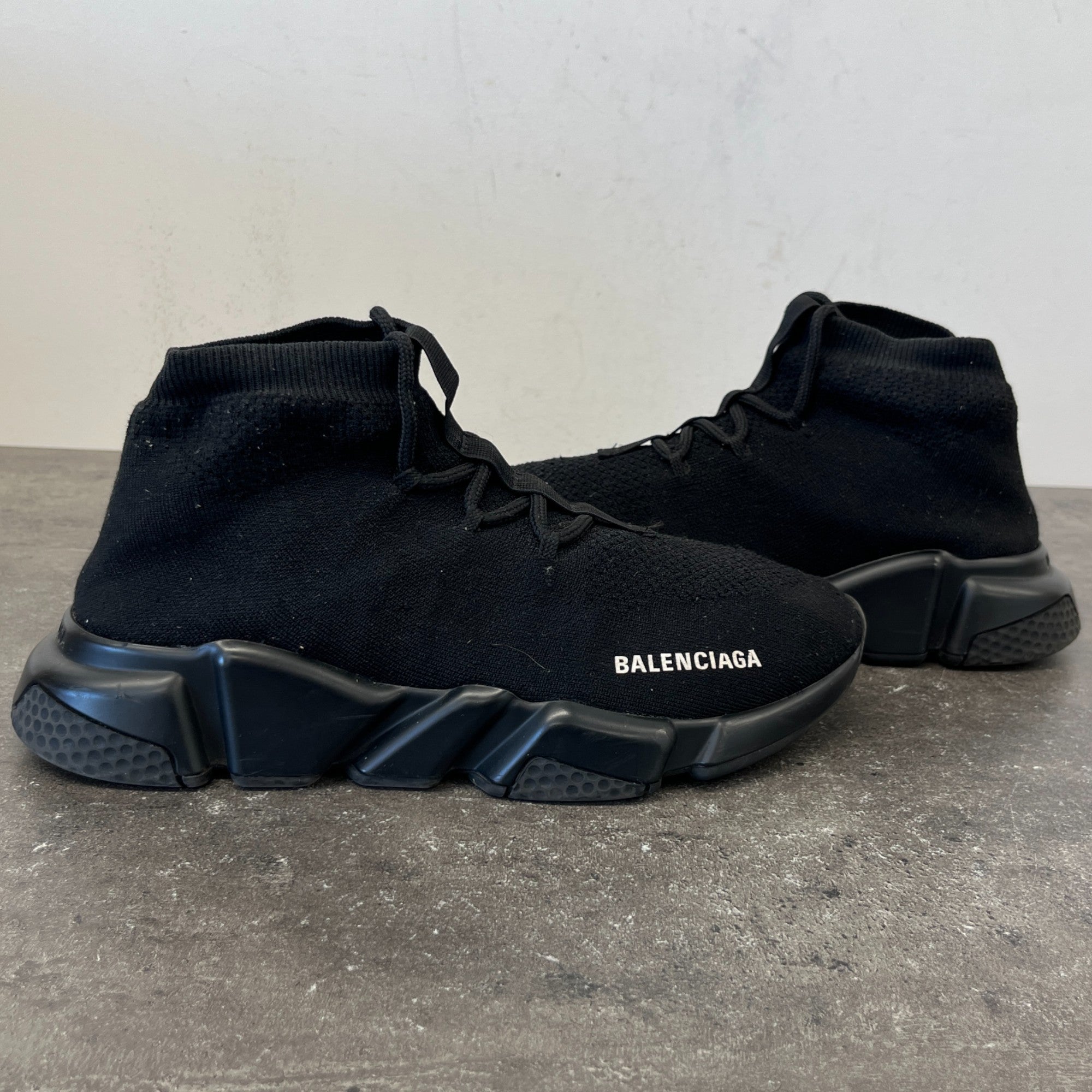 Men's Speed Lace Up Low Trainers Black Size EU 40 / UK 6