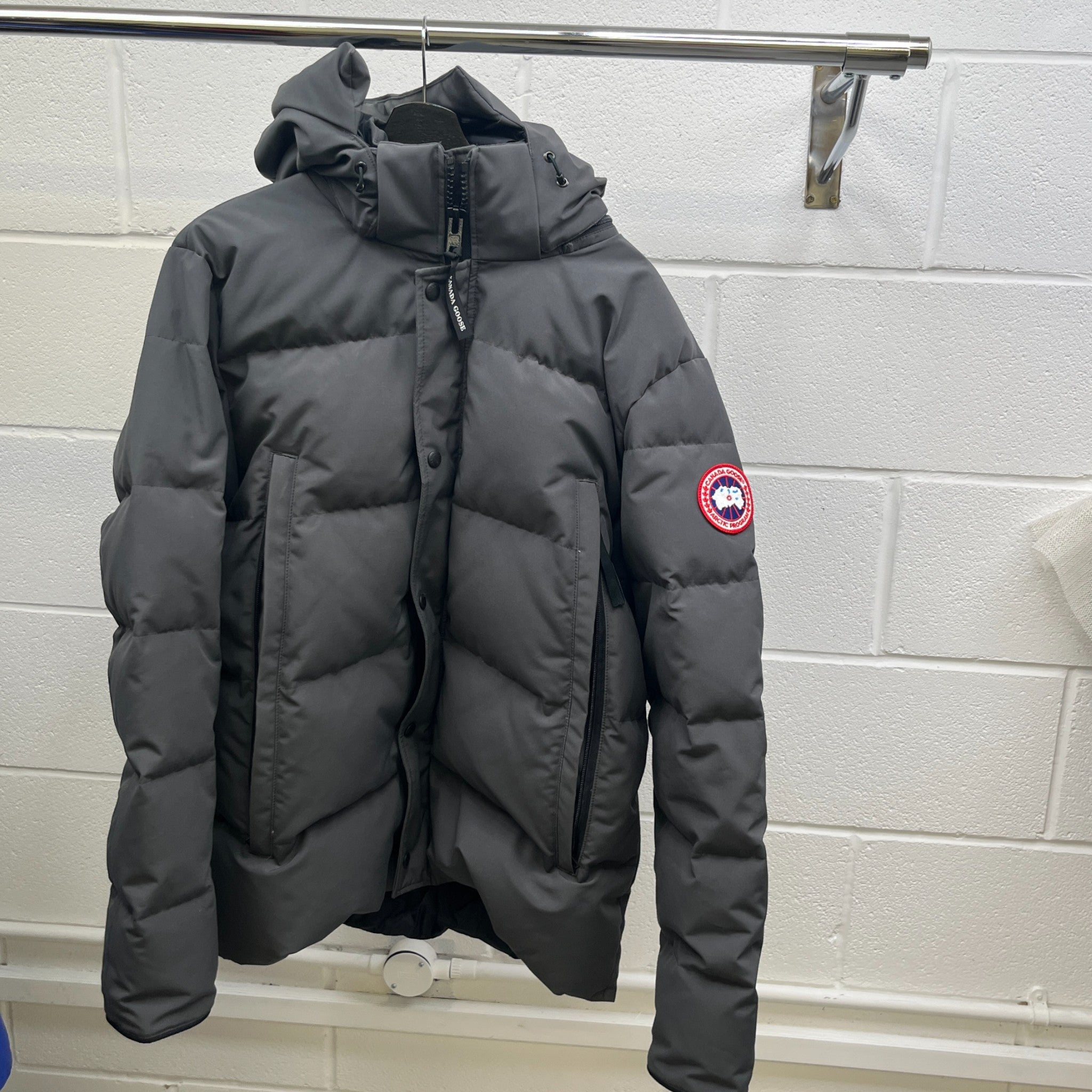 Men's Wyndham Down Jacket Grey Size XL