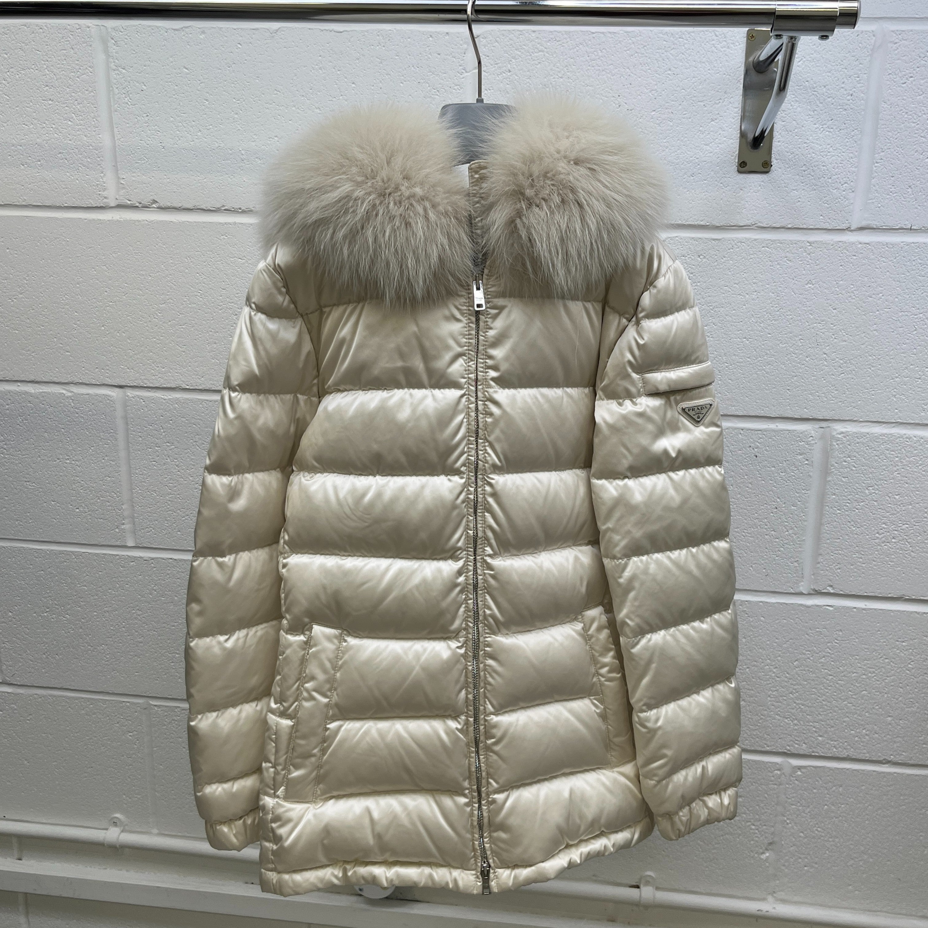 Women's Plaque Logo Down Jacket White Size IT 40 / UK 8