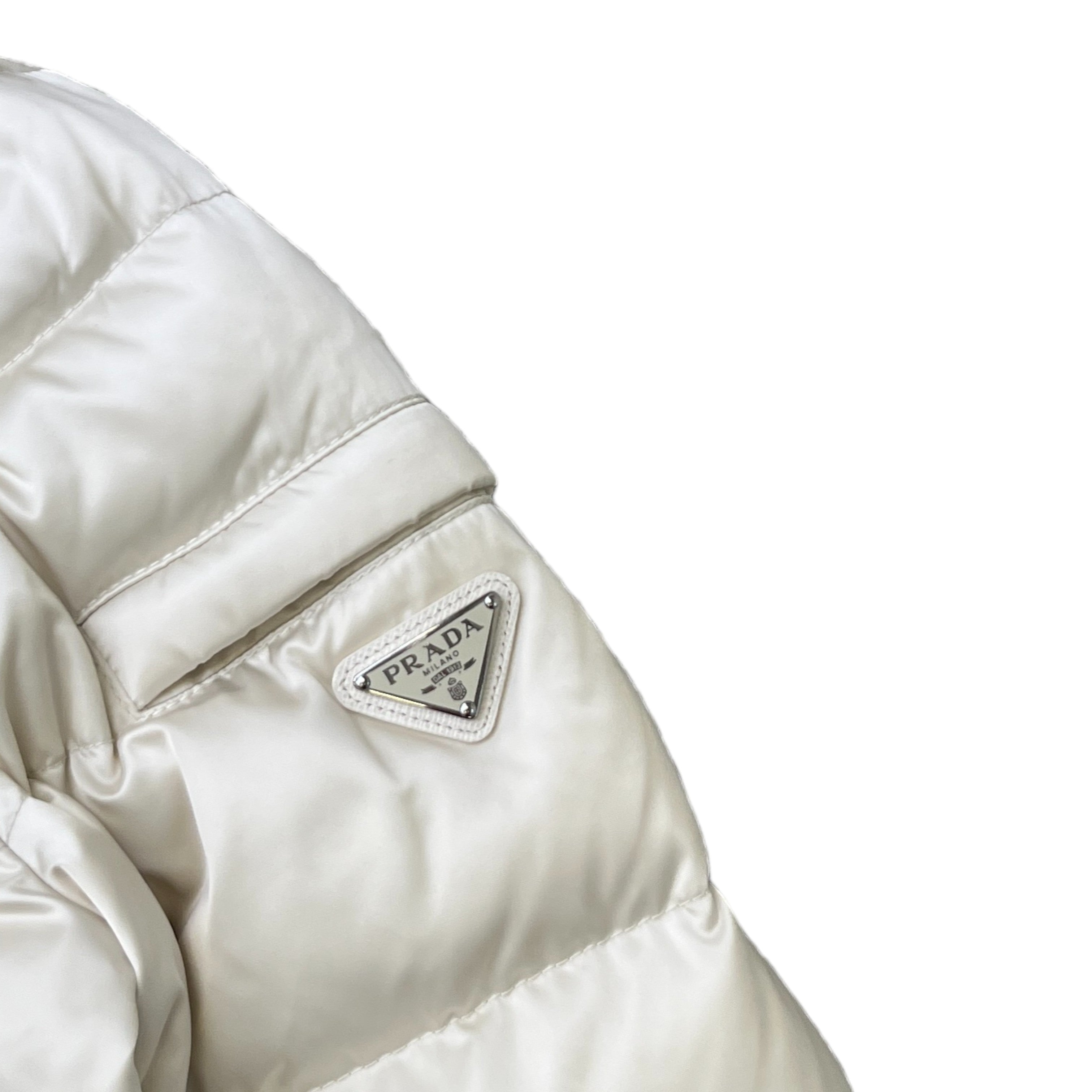 Women's Plaque Logo Down Jacket White Size IT 40 / UK 8