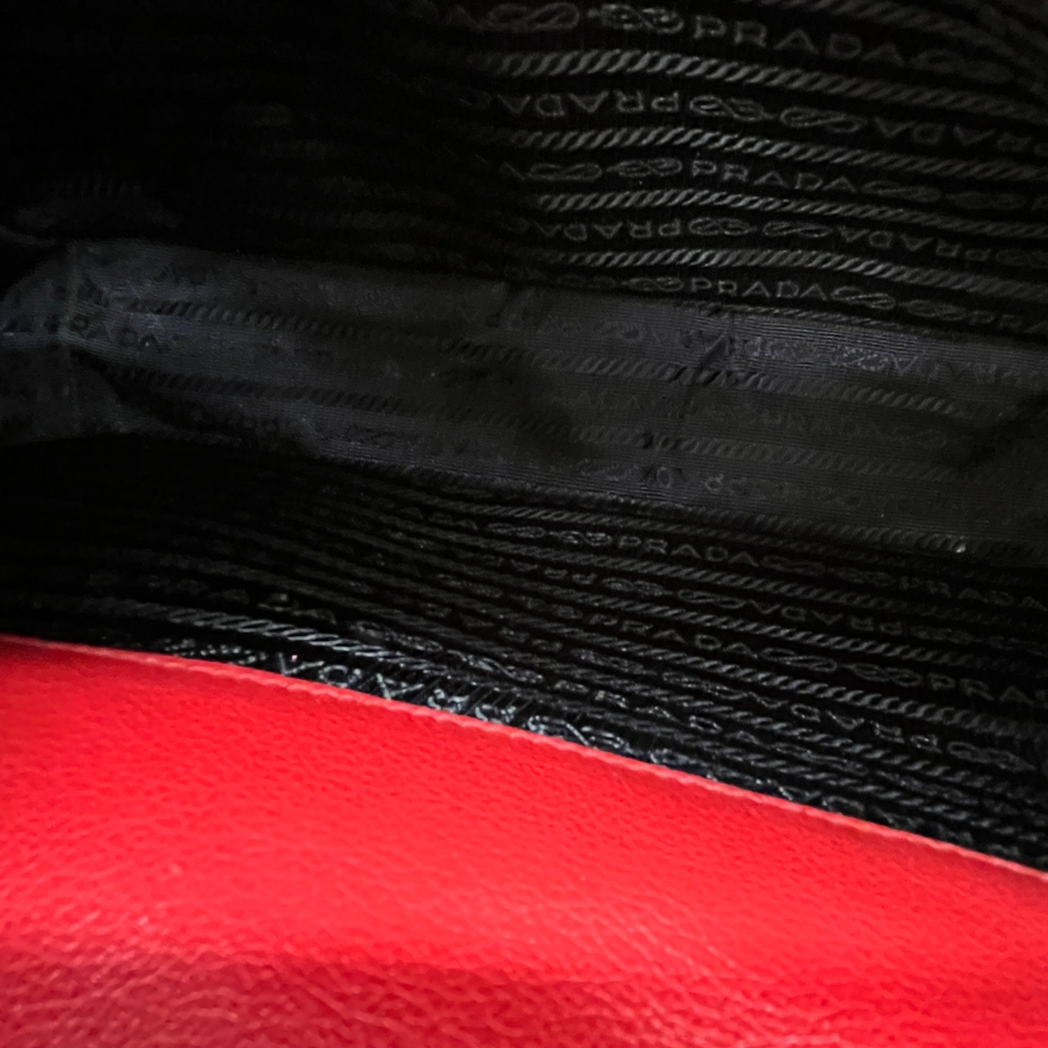 Women's Plaque Logo Handbag Red