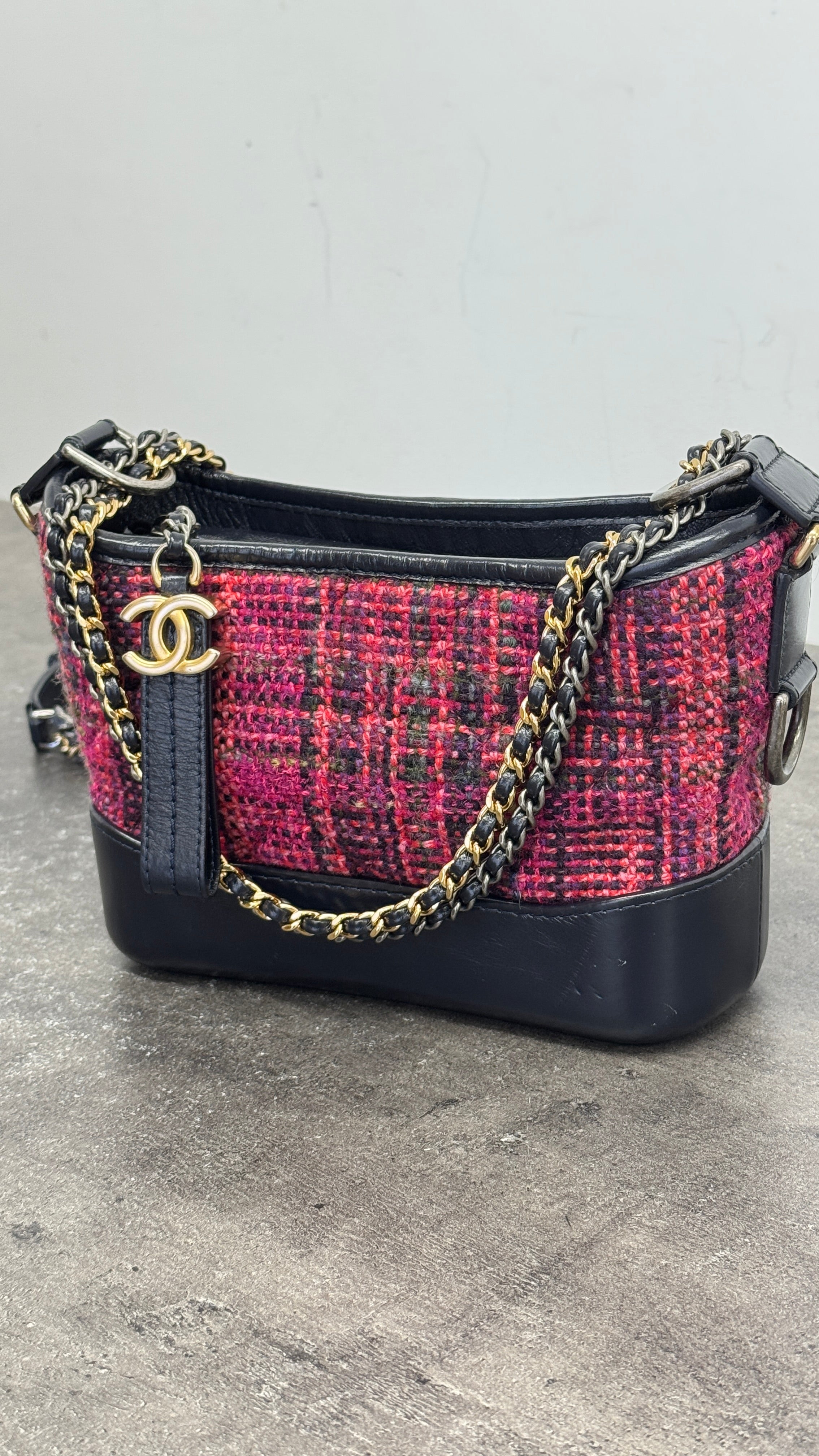 Women's Small Gabrielle Hobo Bag Pink