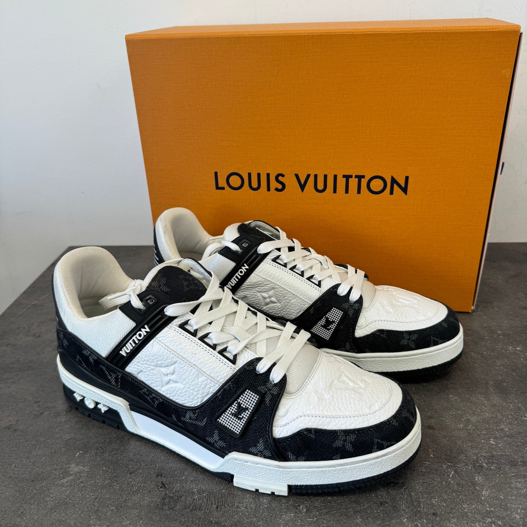 Men's Lv Low Trainers White Size EU 43 / UK 9