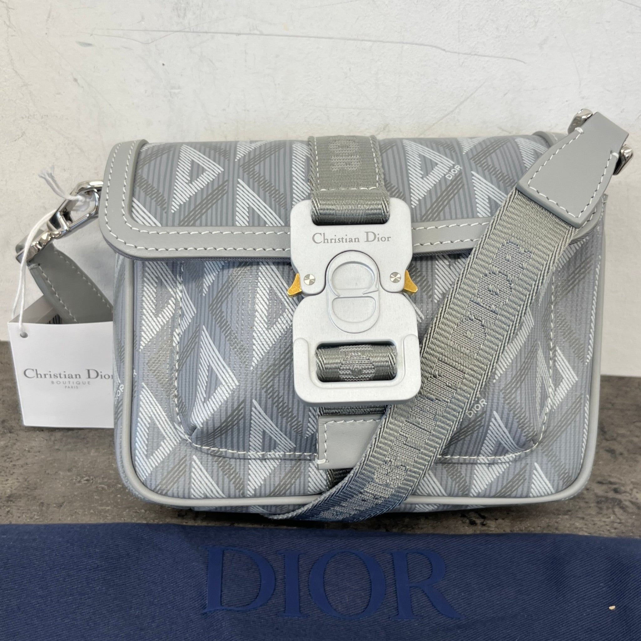 Men's Hit The Road Messenger Bag Grey