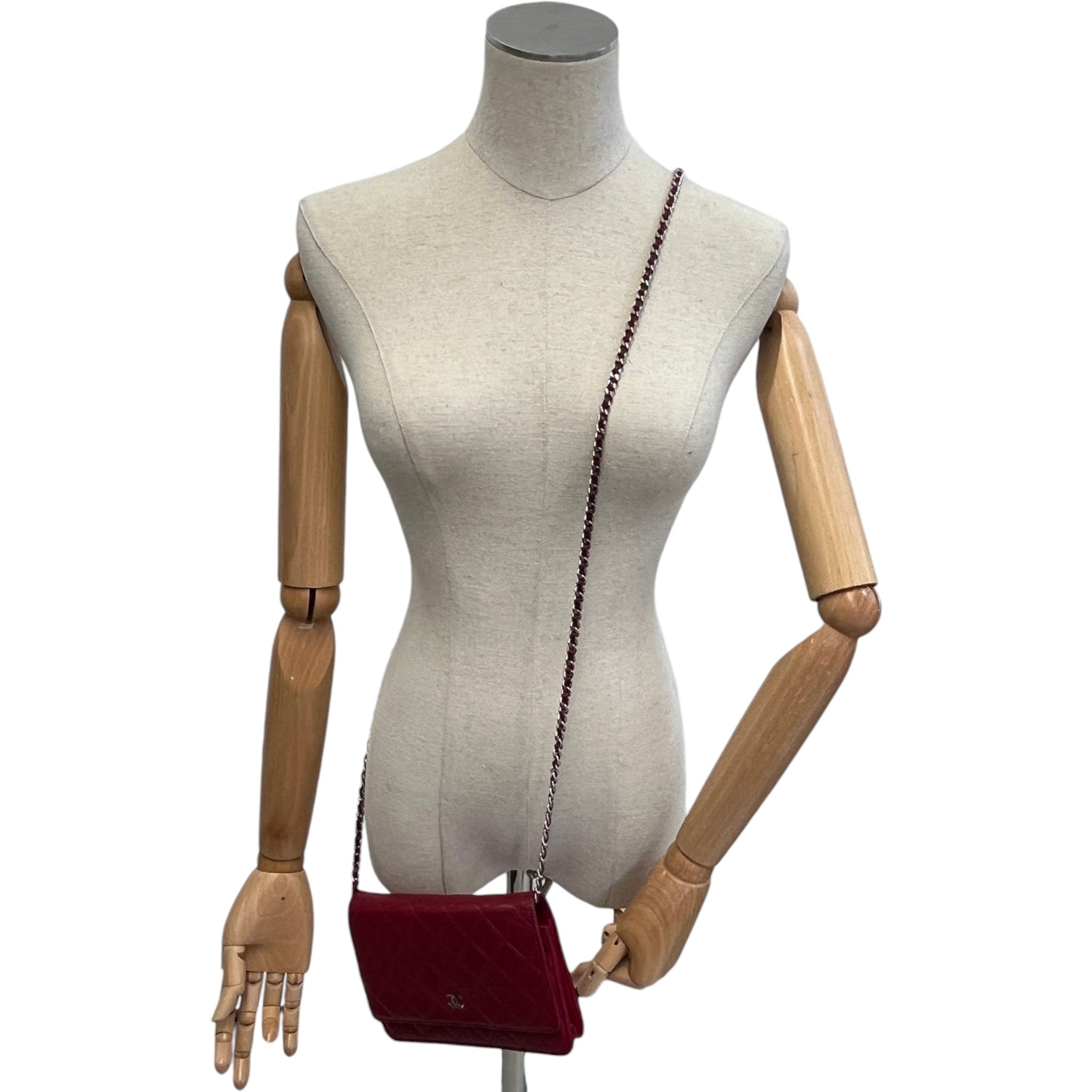 Women's Timeless Wallet On Chain Bag Red