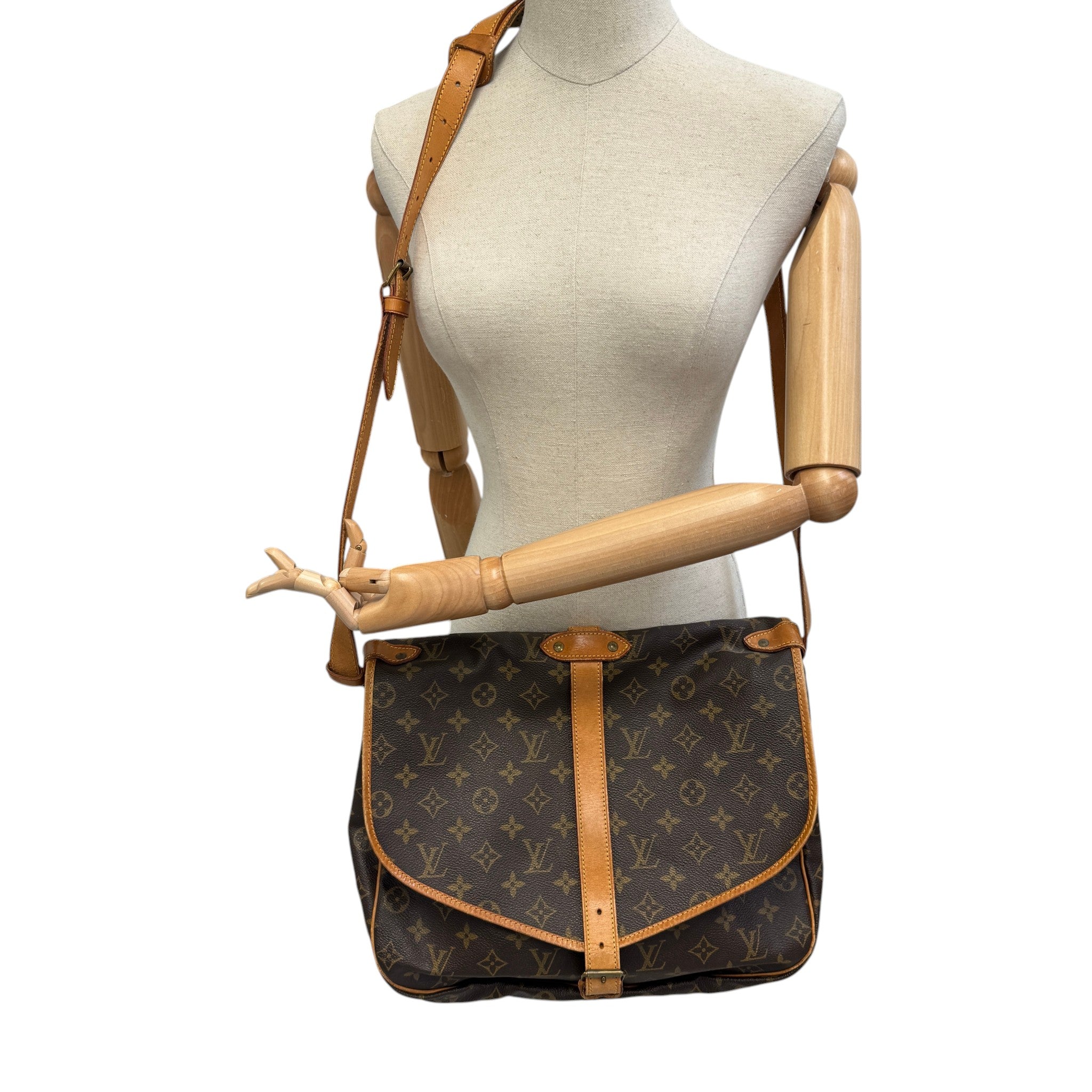 Women's Monogram Saumur 35 Handbag Brown