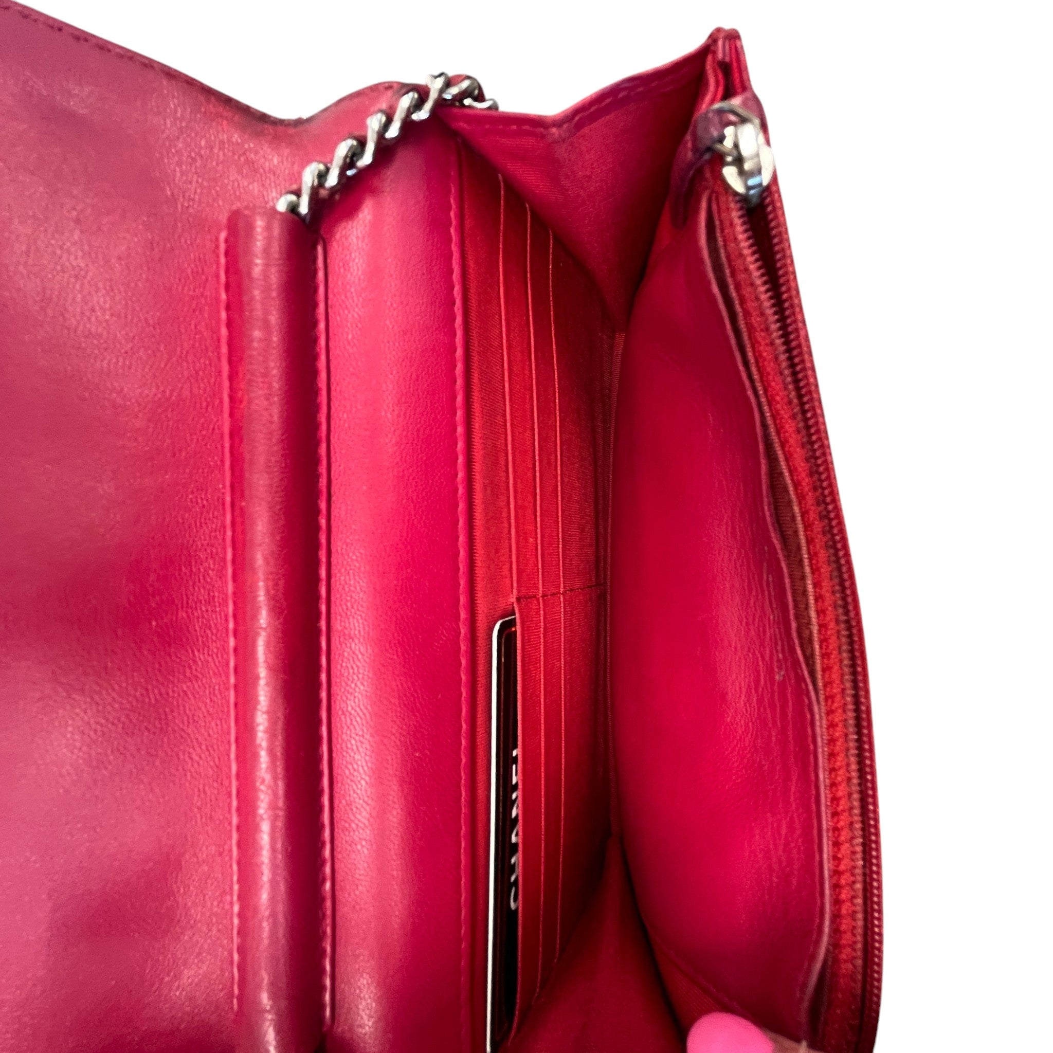 Women's Timeless Wallet On Chain Bag Red