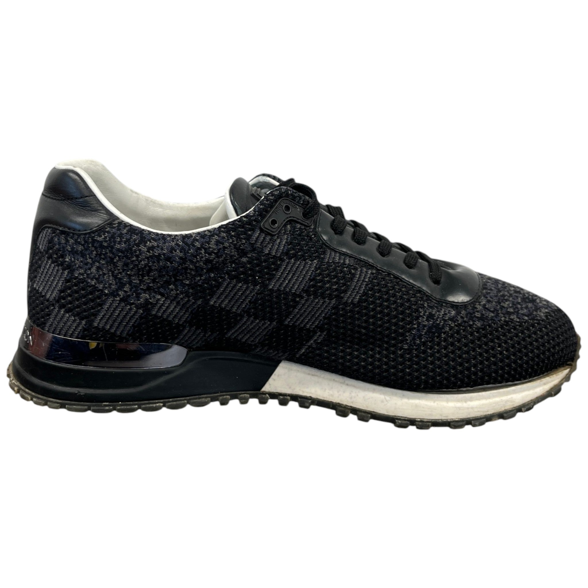 Men's Run Away Low Trainers Black Size EU 40.5 / UK 6.5