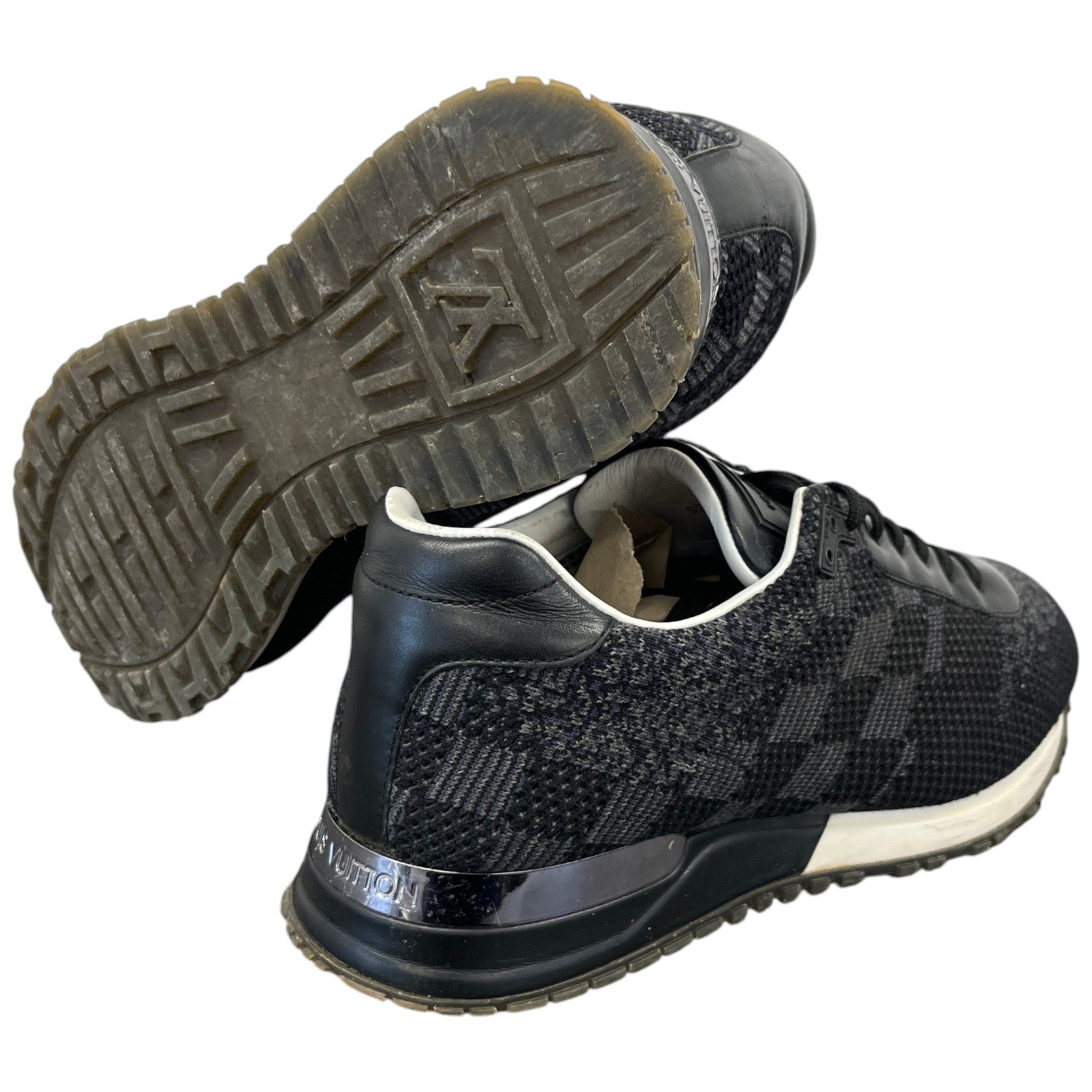 Men's Run Away Low Trainers Black Size EU 40.5 / UK 6.5