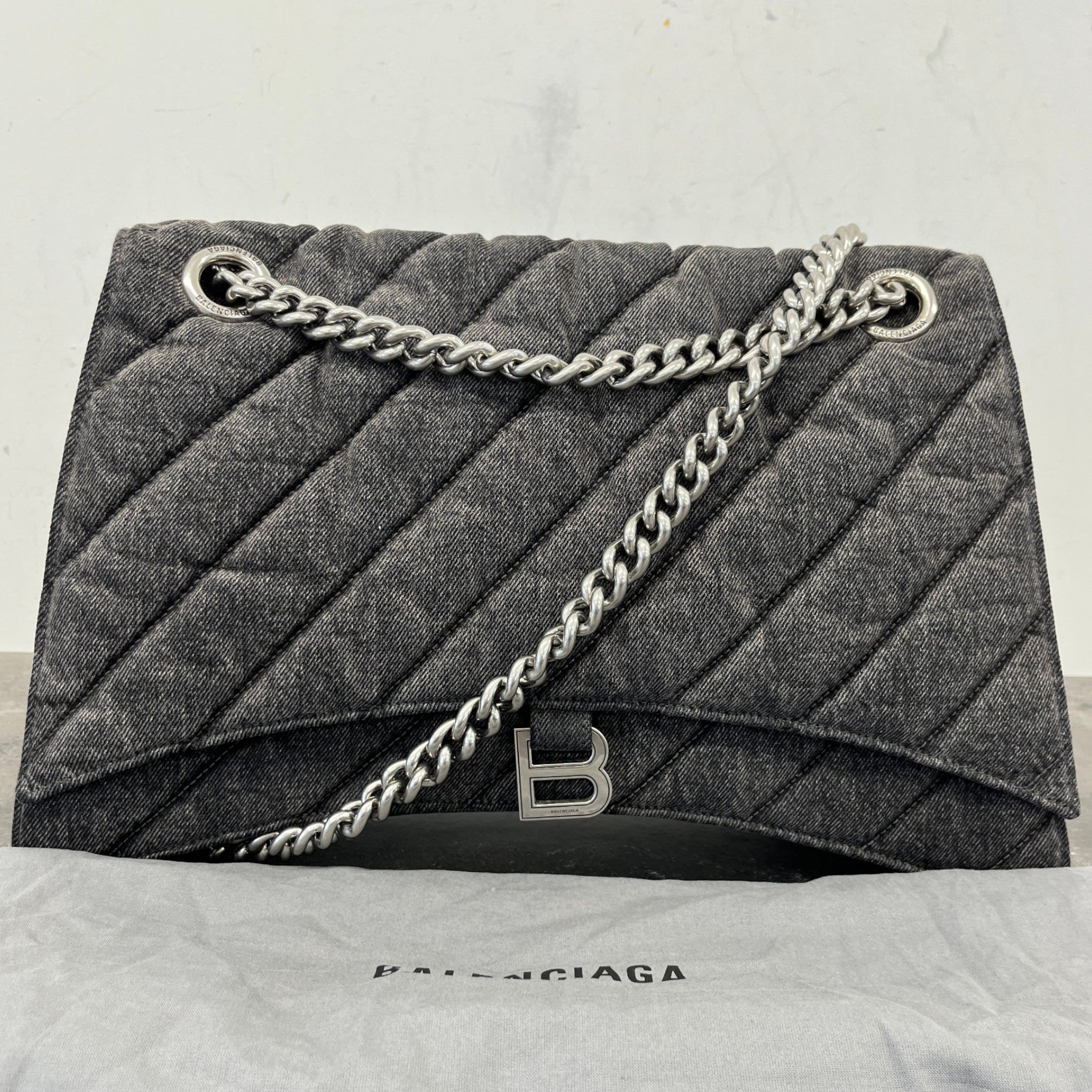 Women's Crush Large Chain Quilted Denim Bag Charcoal