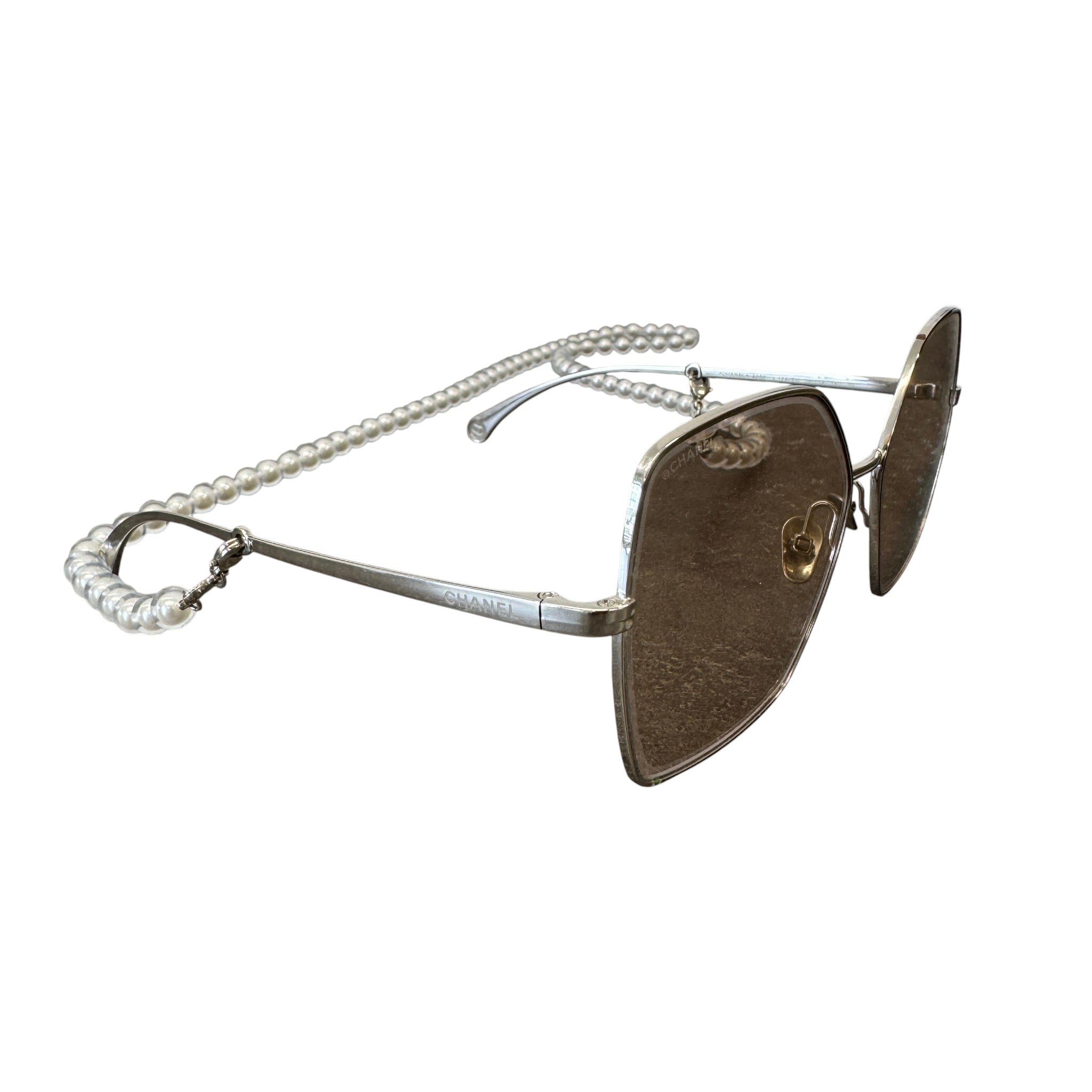 Women's Pearl Chain 4262 Sunglasses Silver