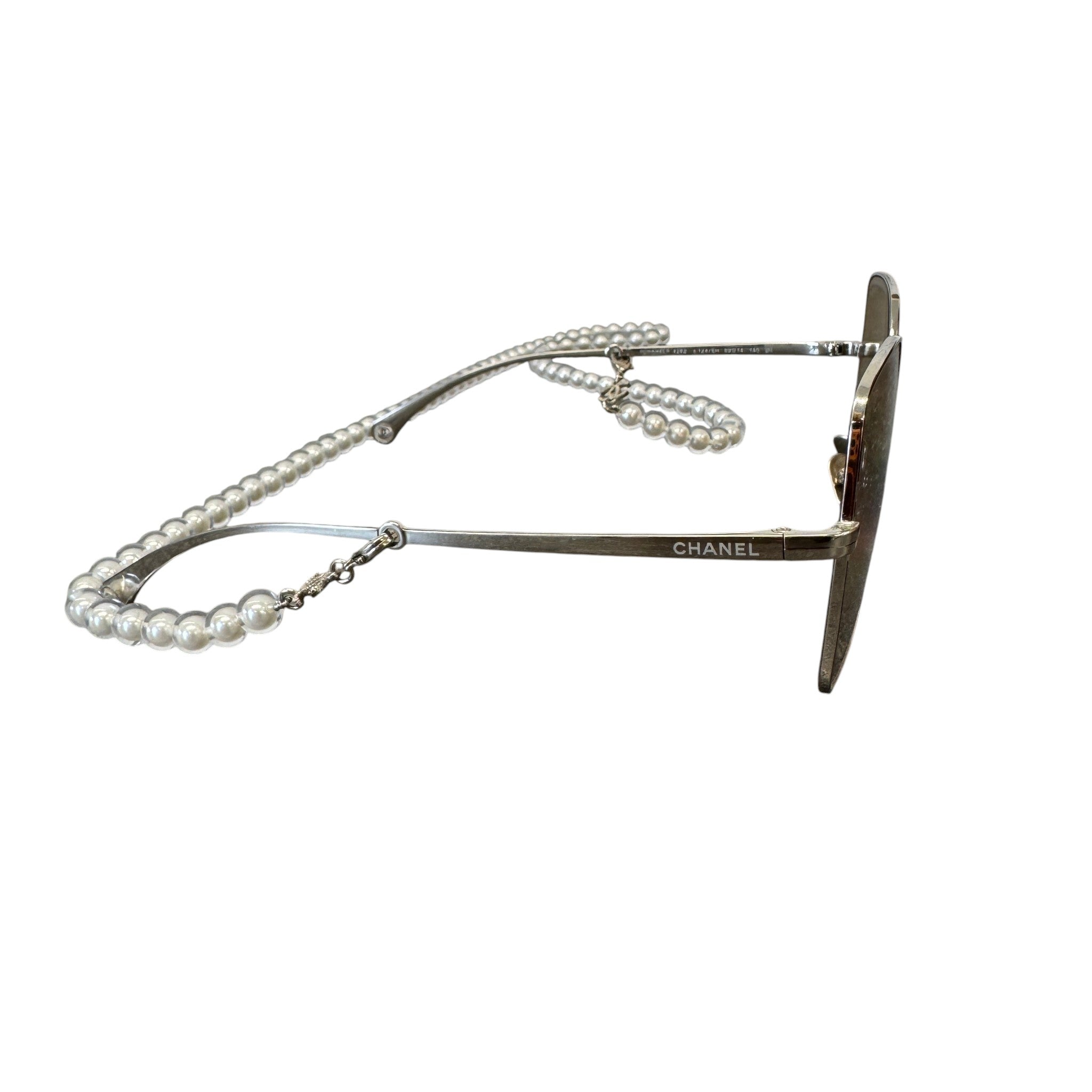 Women's Pearl Chain 4262 Sunglasses Silver