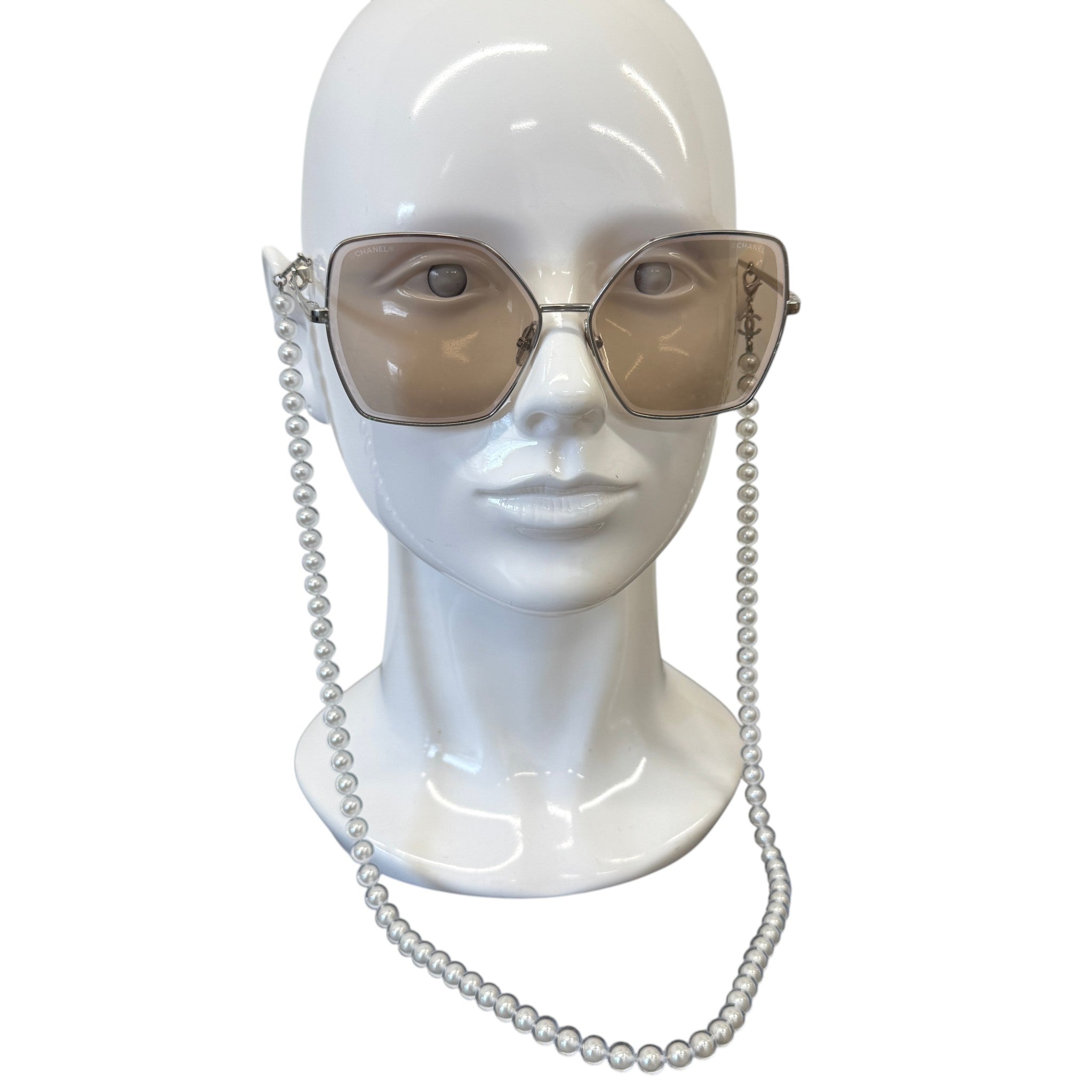 Women's Pearl Chain 4262 Sunglasses Silver
