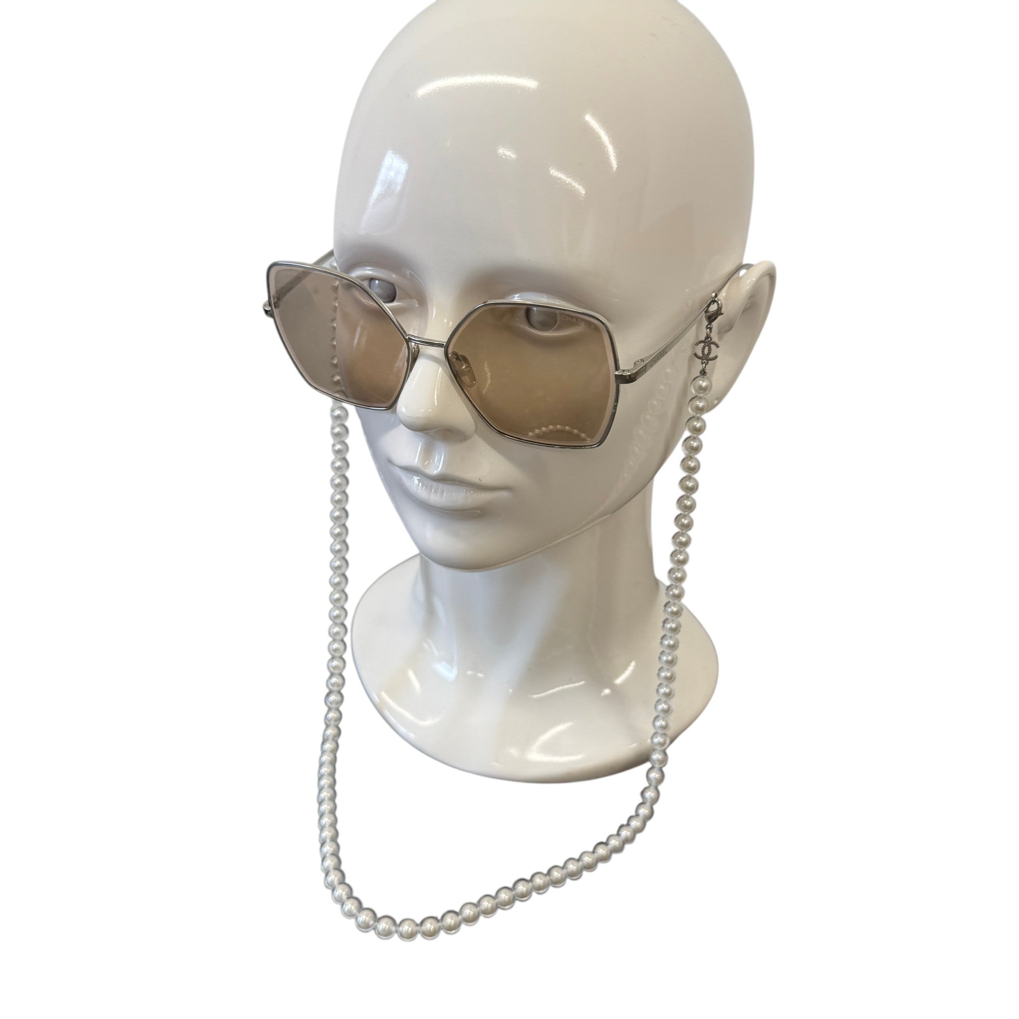 Women's Pearl Chain 4262 Sunglasses Silver