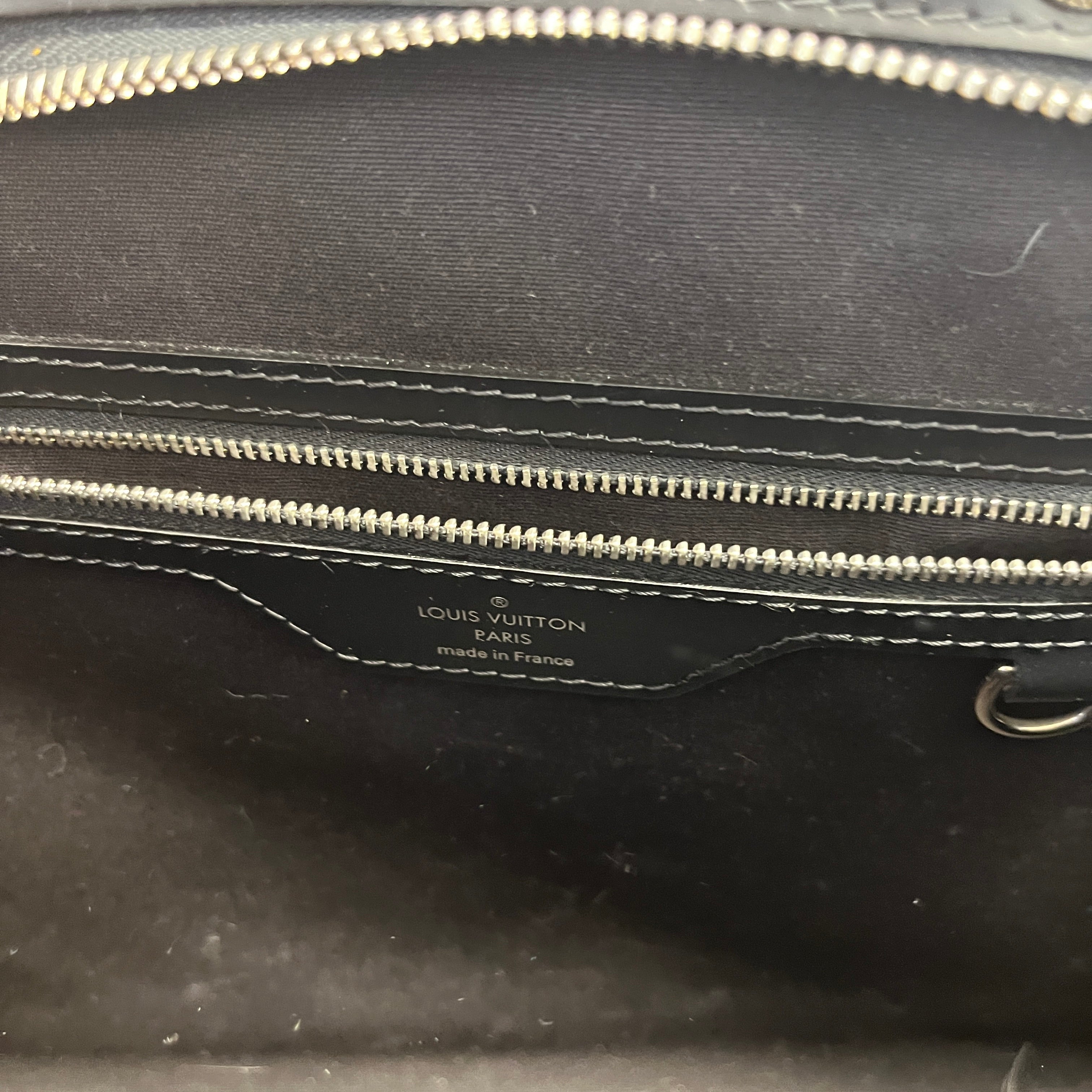 Women's Epi Leather Brea Mm Bag Black