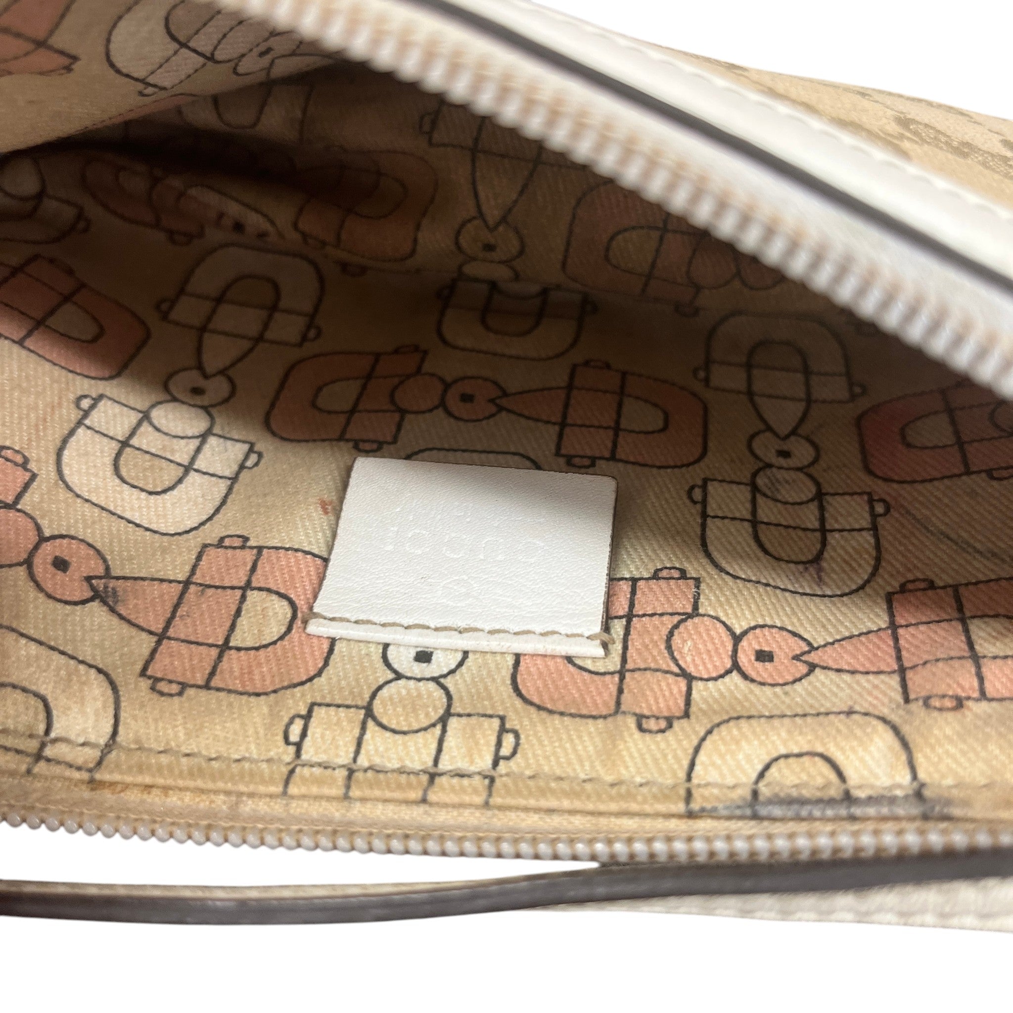 Women's Gg Supreme Shoulder Bag Beige