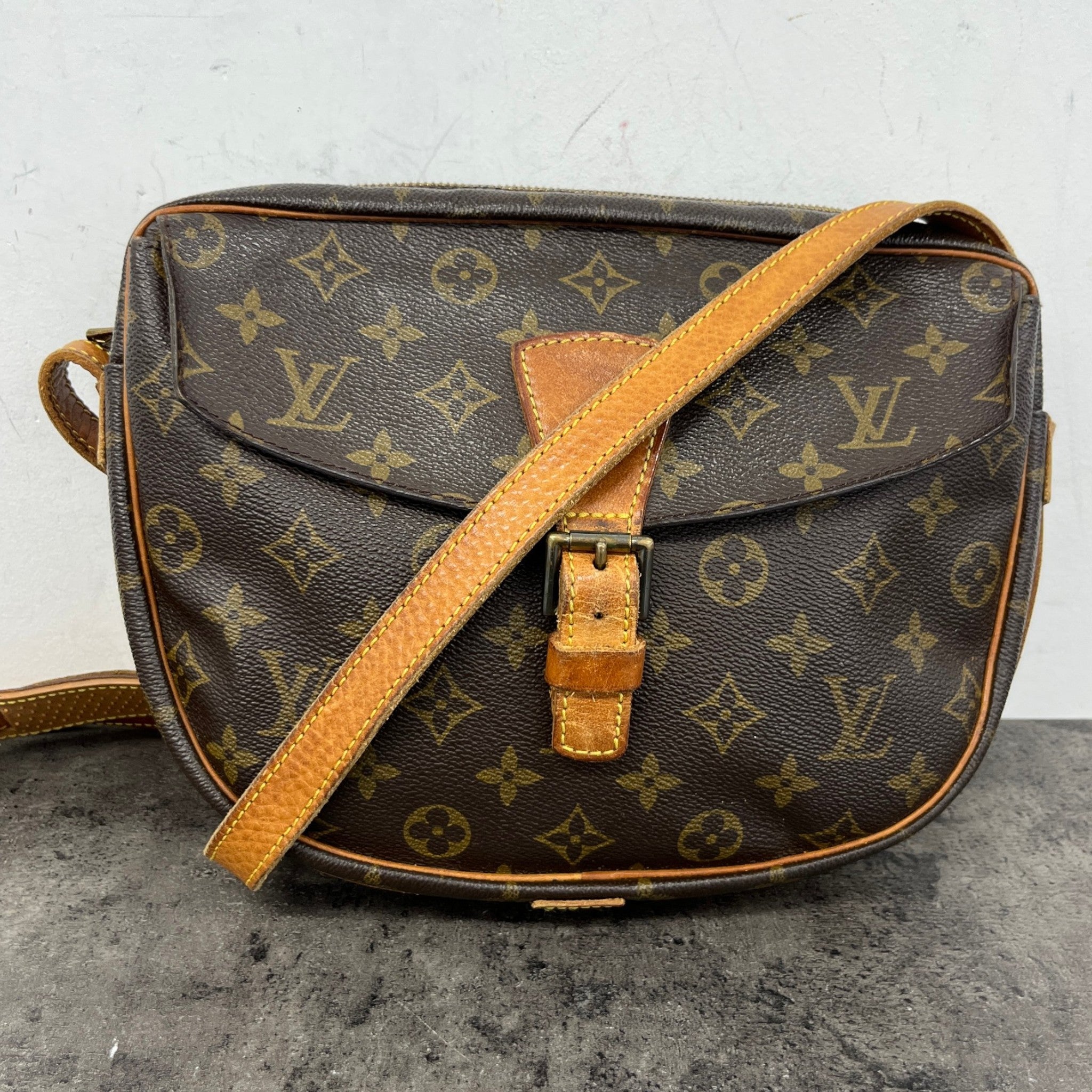 Women's Vintage Monogram Jeune Fille Mm Messenger Bag Brown