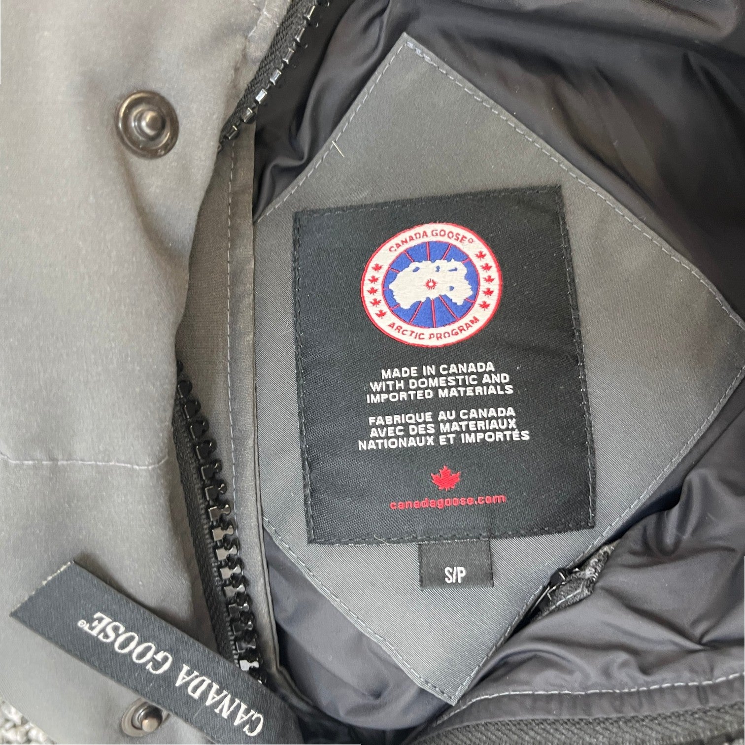 Men's Carson Graphite Down Jacket Grey Size S
