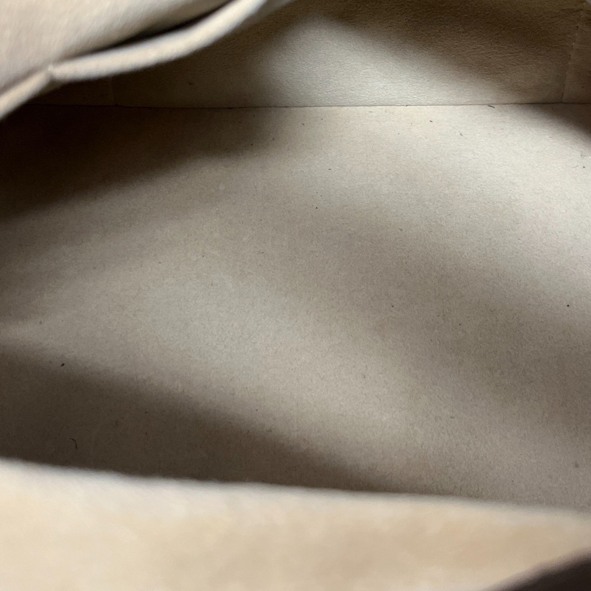 Women's Monogram Artsy Mm Handbag Brown