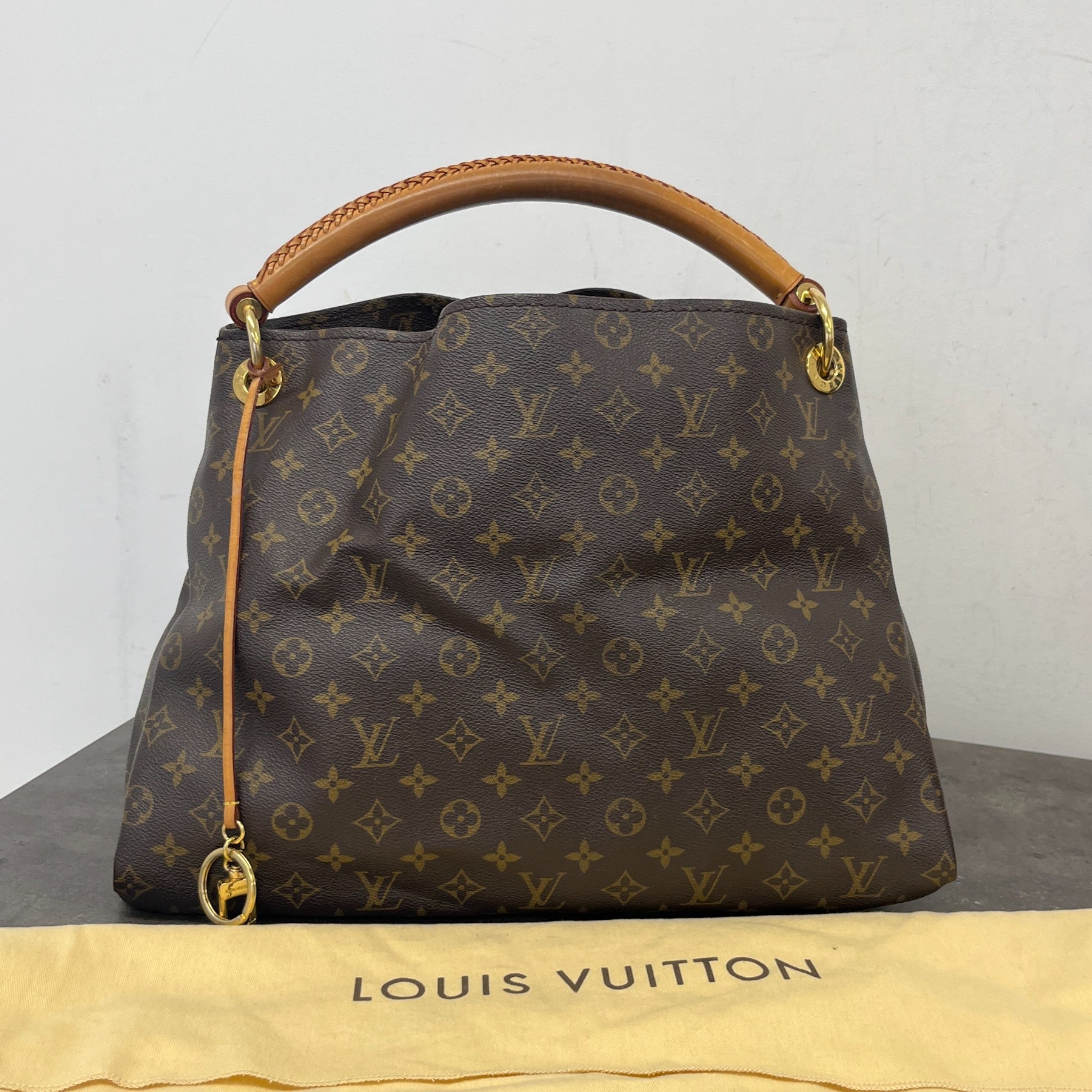 Women's Monogram Artsy Mm Handbag Brown