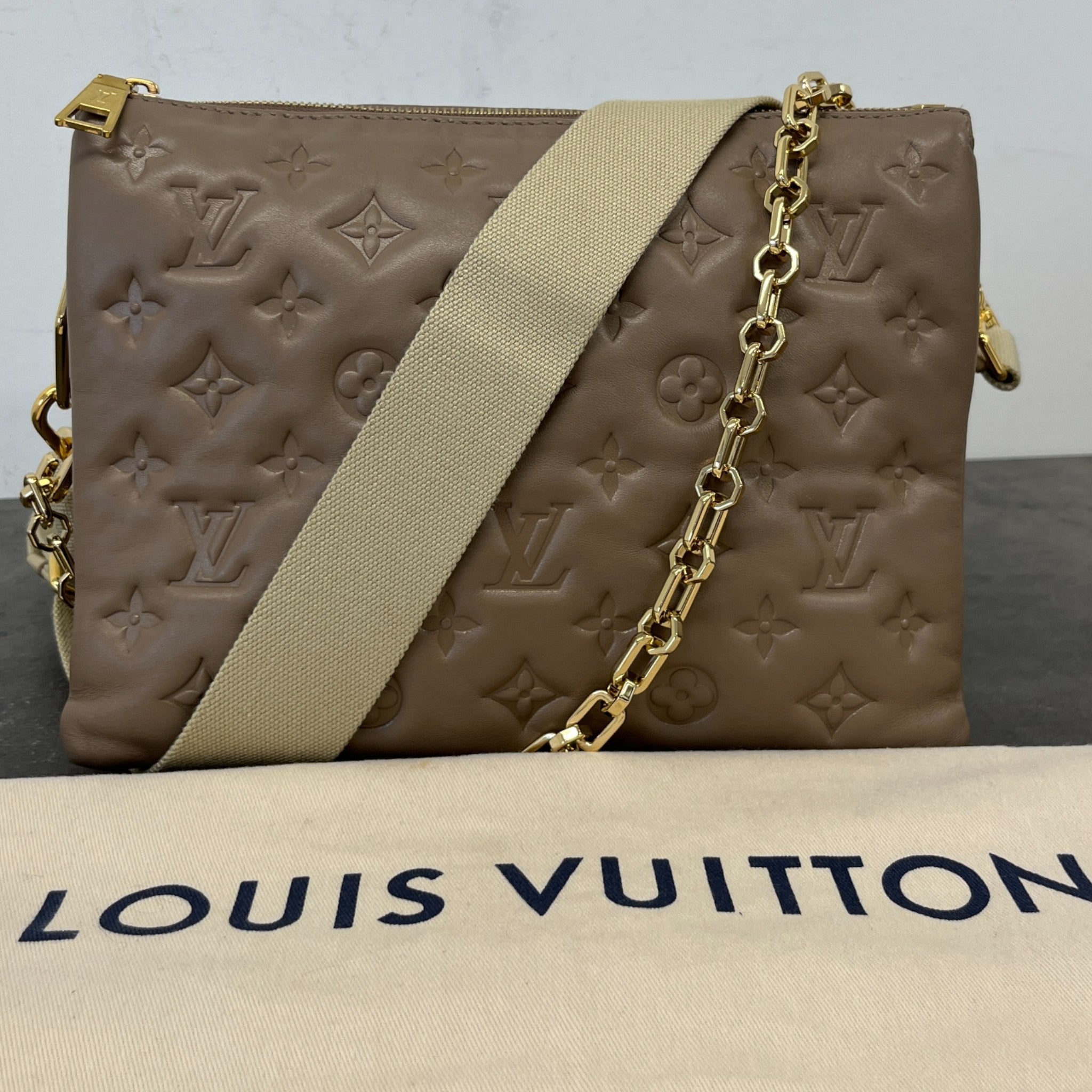 Women's Coussin Pm Bag Beige