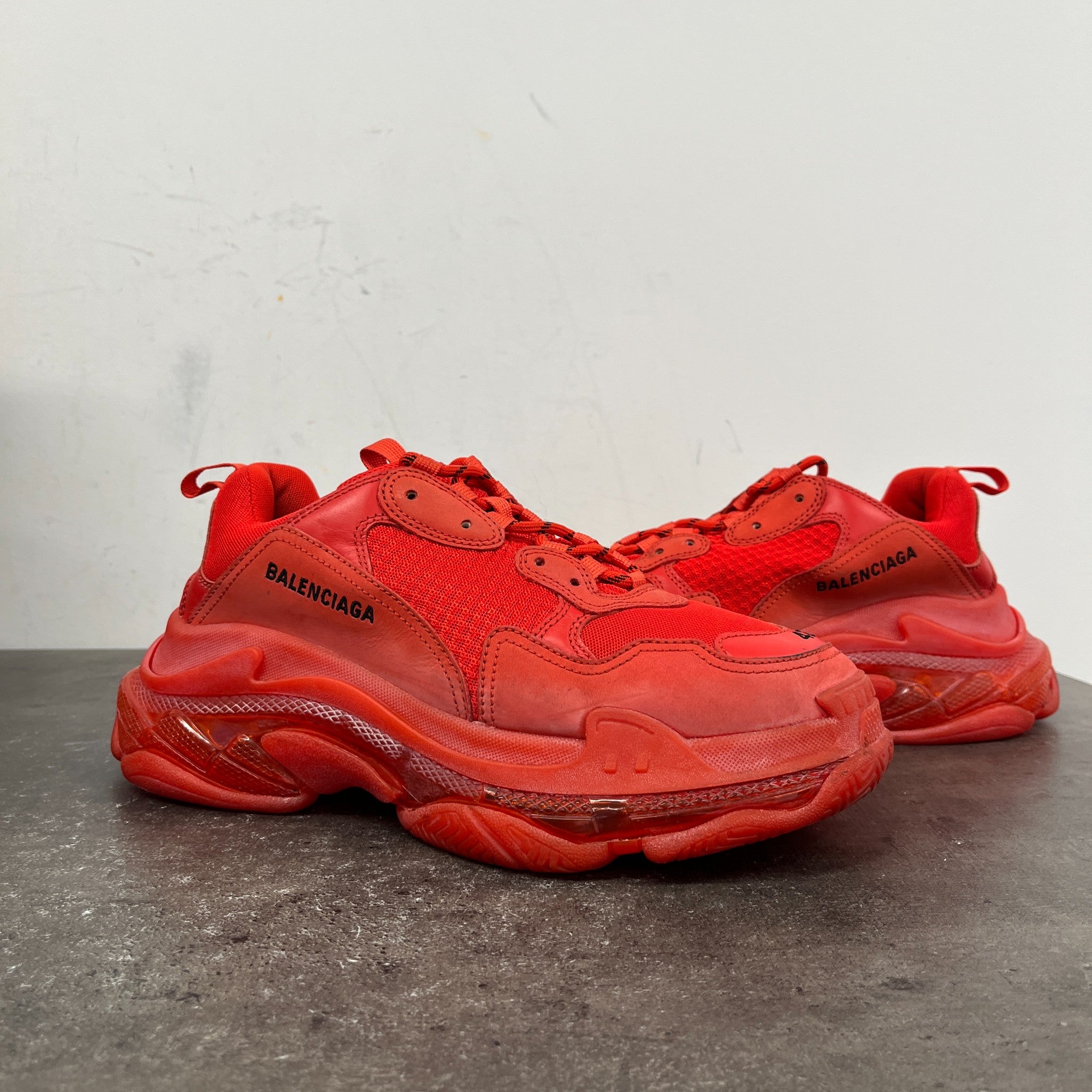 Men's Triple S Low Trainers Red Size EU 42 / UK 8