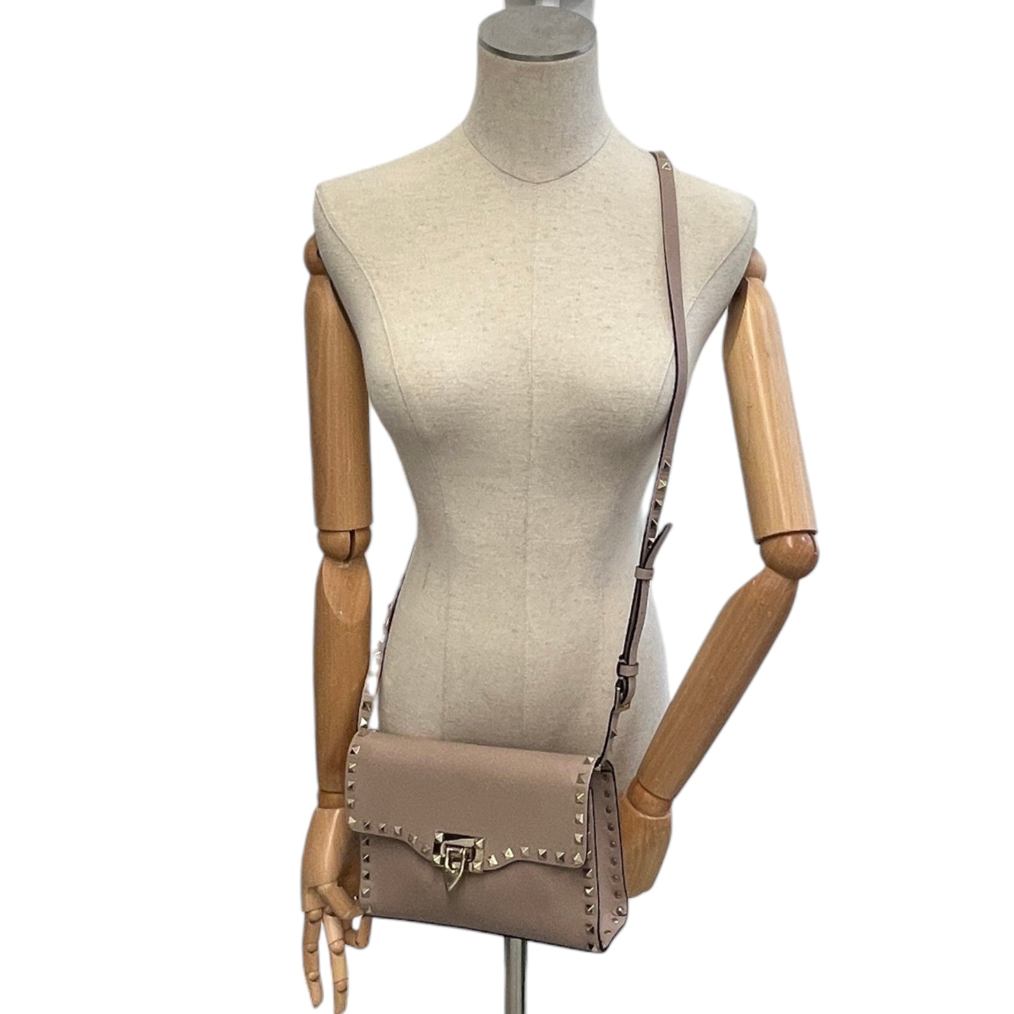 Women's Small Rockstud Crossbody Bag Nude