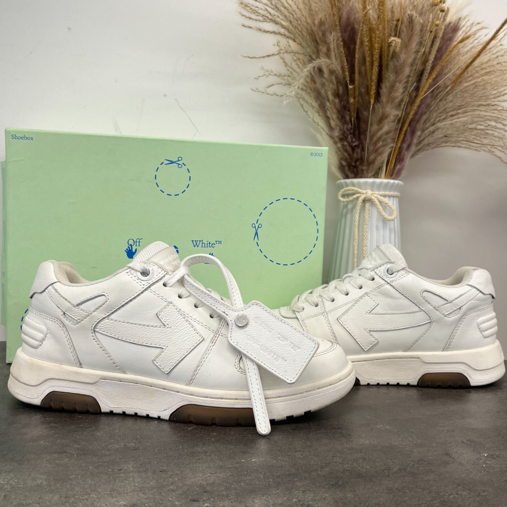 Women's Out Of Office Low Trainers White Size EU 38 / UK 5