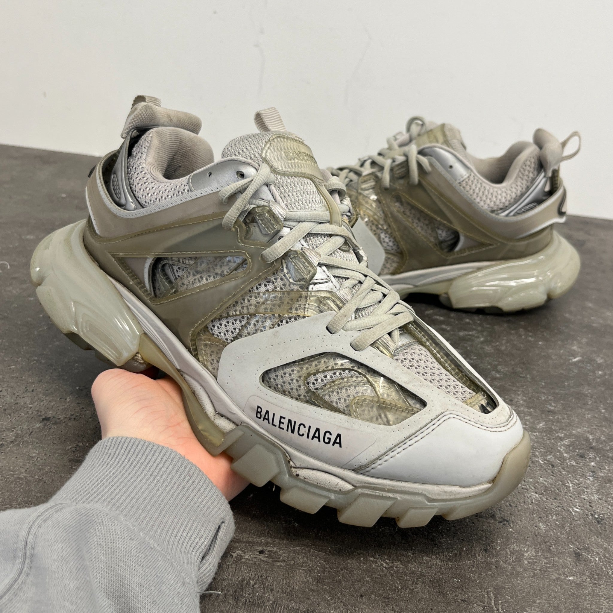 Men's Tracks Low Trainers Grey Size EU 41 / UK 7