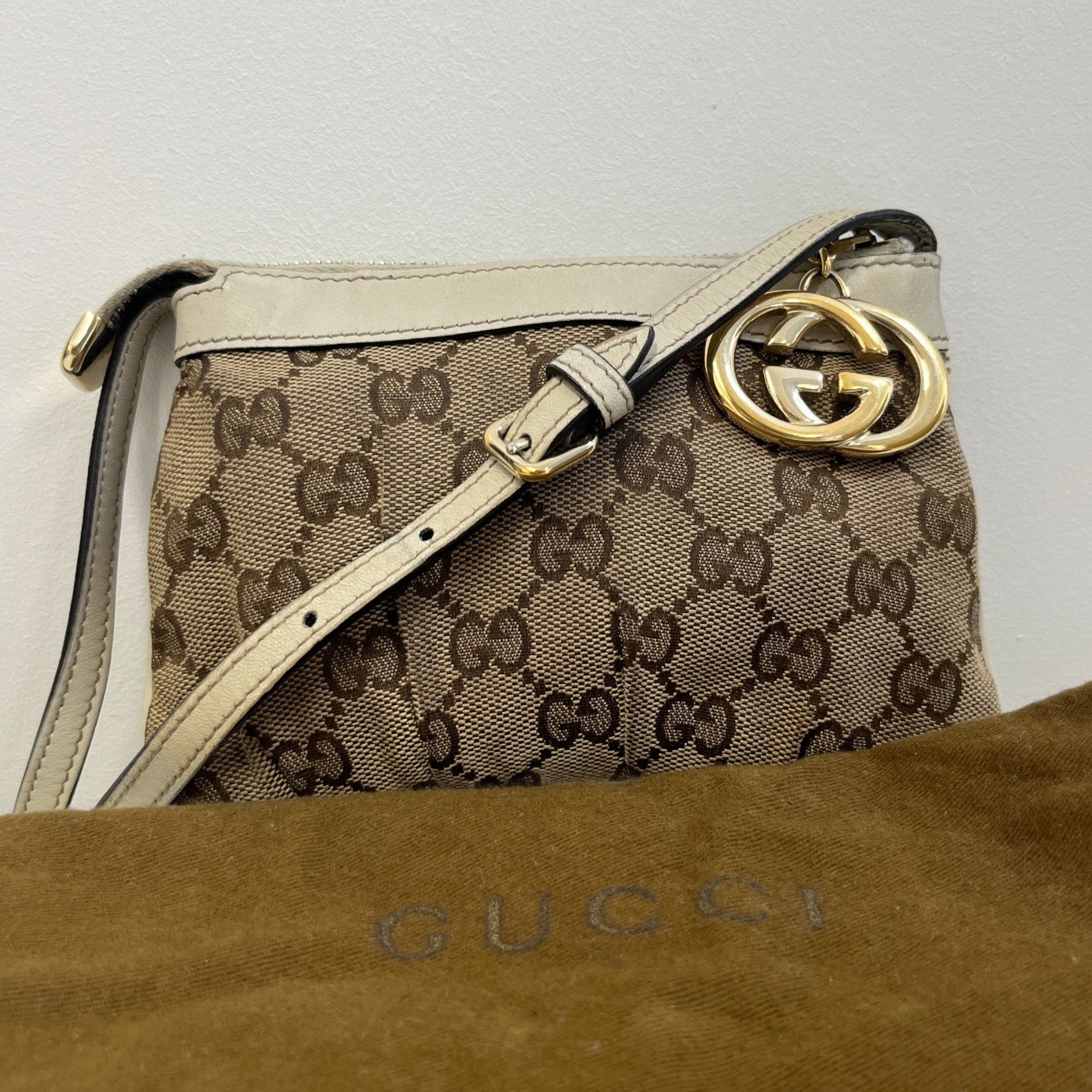 Women's Mini Gg Supreme Charm Handbag Beige