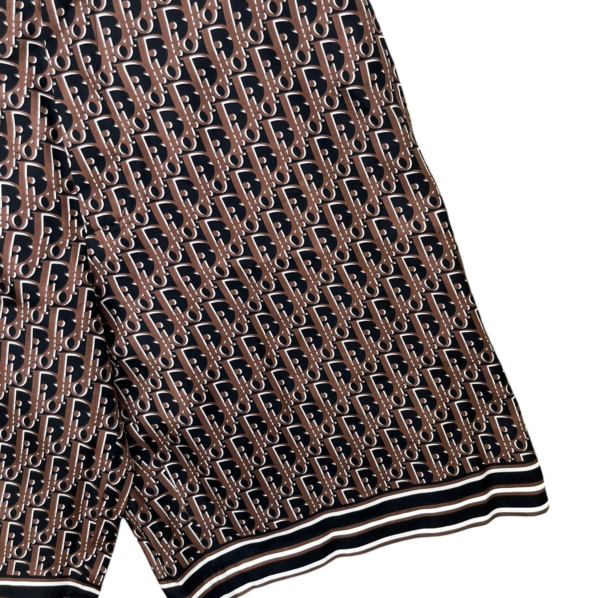 Men's Oblique Pixel Bermuda Shorts Black Size IT 48 / UK 32