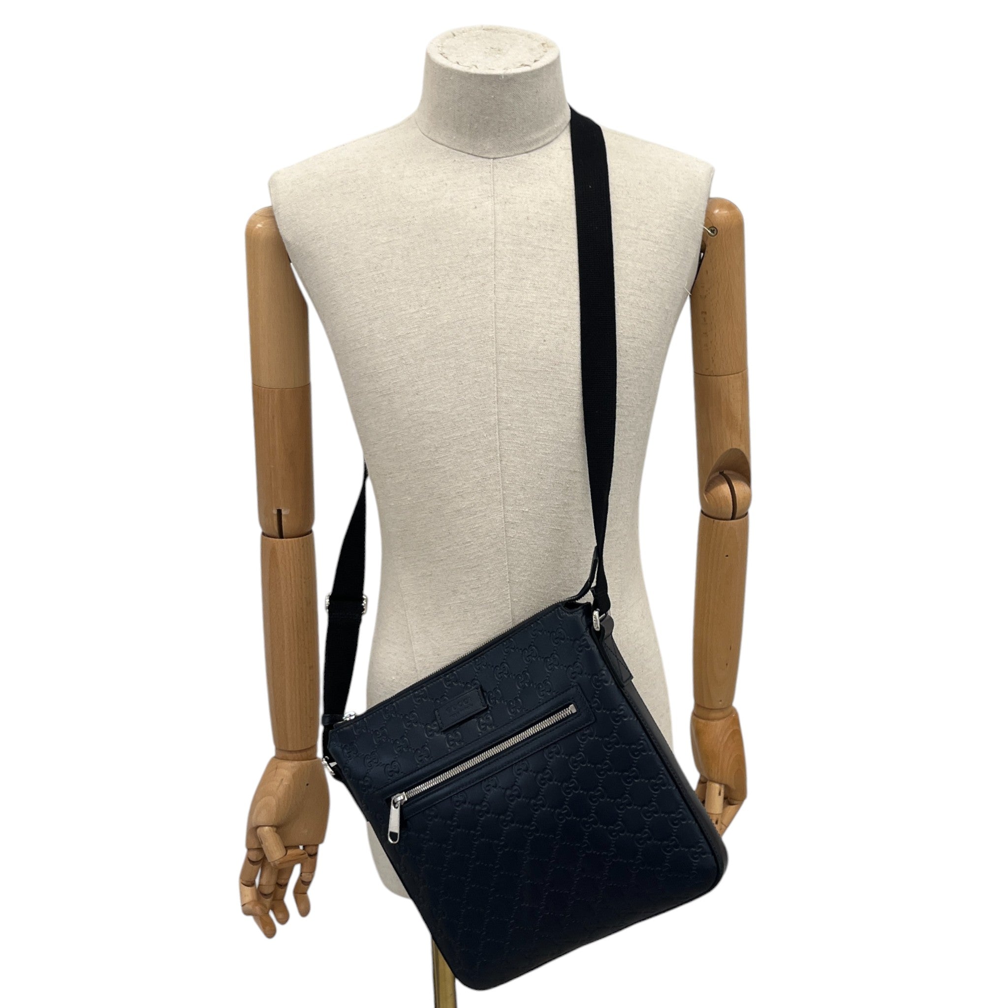 Men's Gg Supreme Messenger Bag Blue