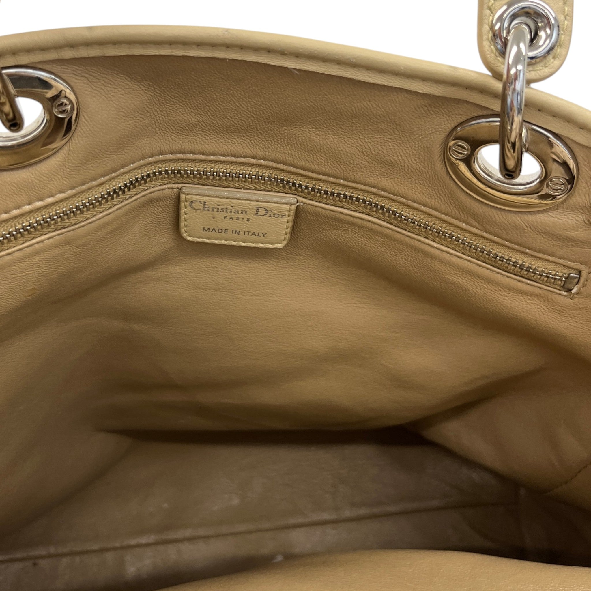 Women's Avenue Tote Handbag White