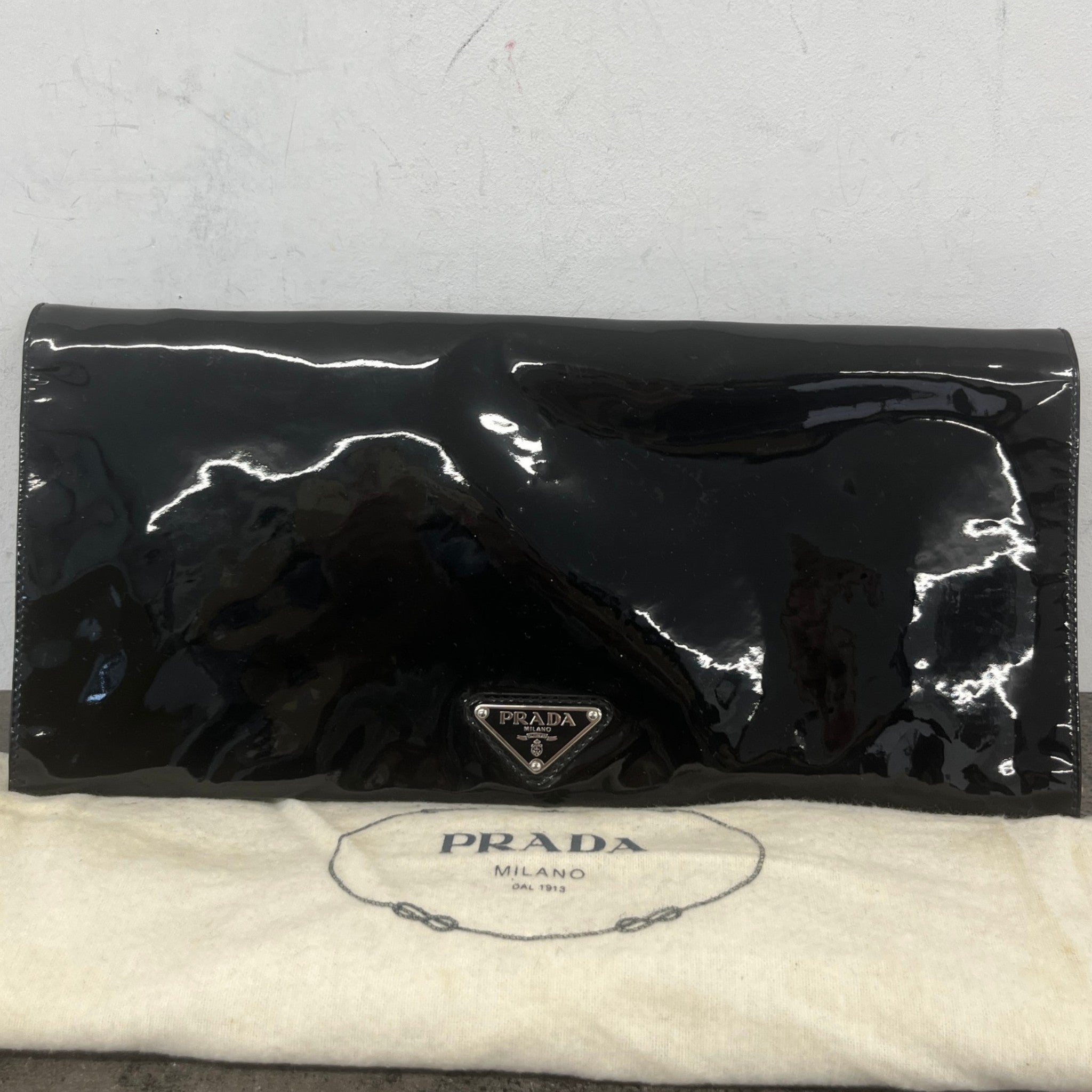 Women's Vernice Specchi Clutch Black