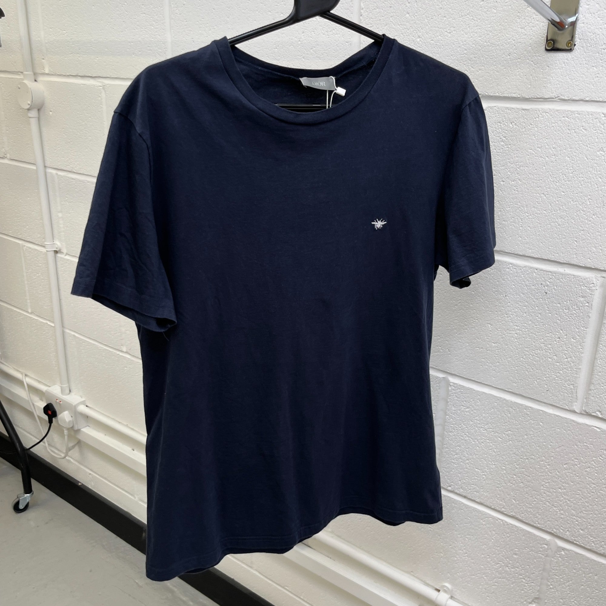 Men's Embroidered Bee Logo T-Shirt Navy Size L