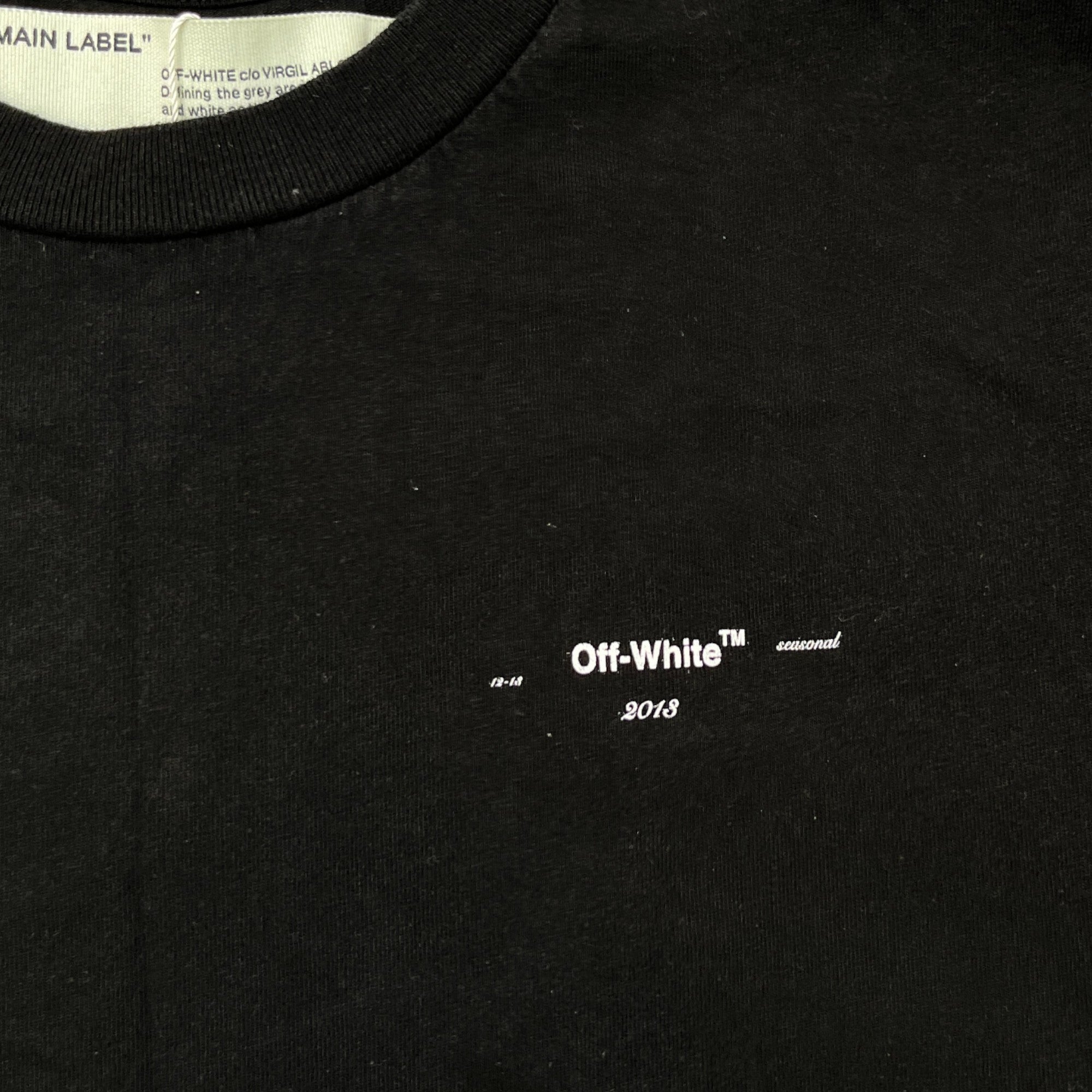 Men's Cutout Arrows T-Shirt Black Size M