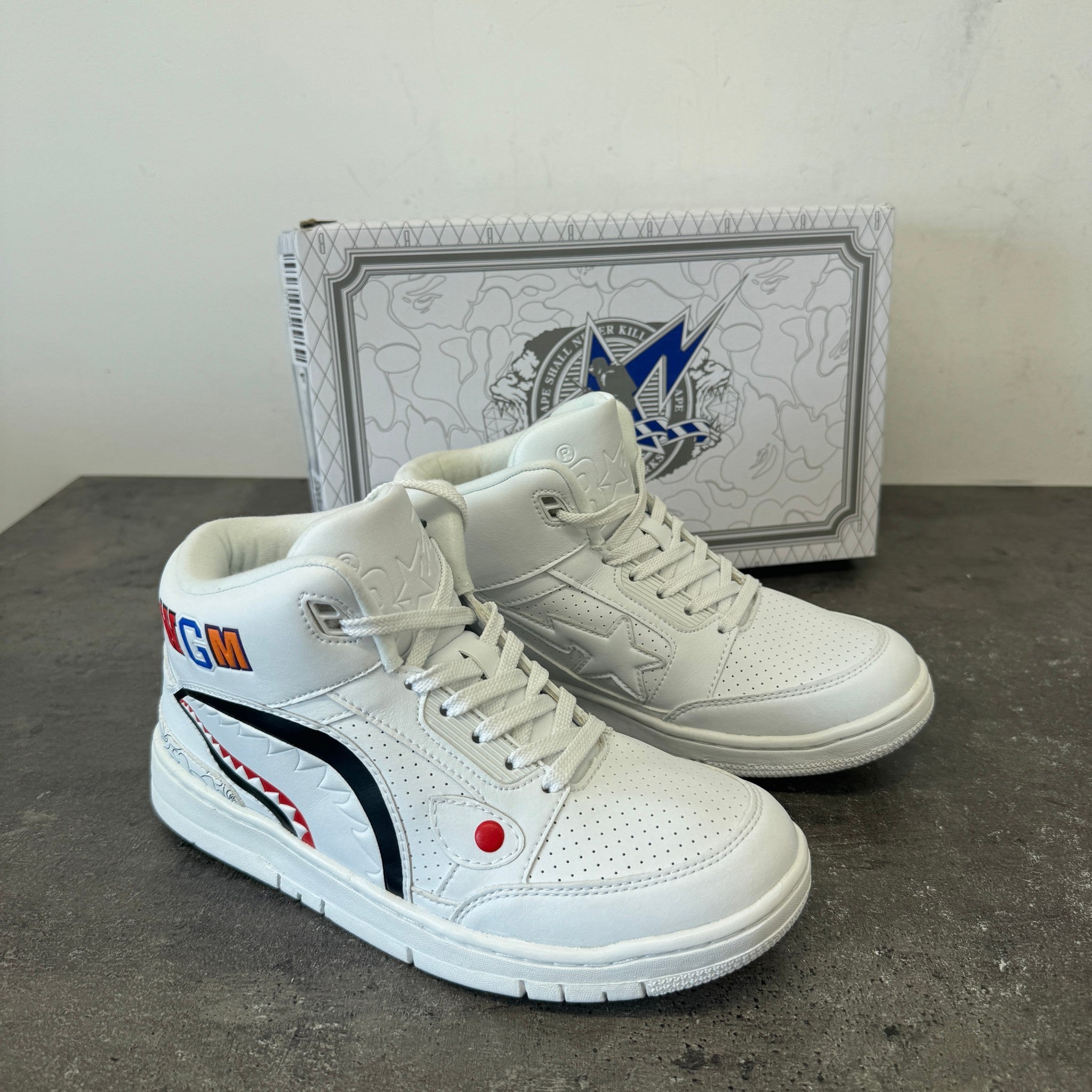 Women's Shark Cloud Stas High Trainers White Size EU 38 / UK 5